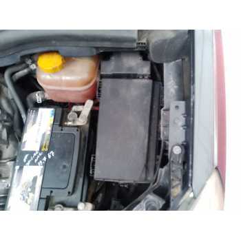 CAJA RELES / FUSIBLES 