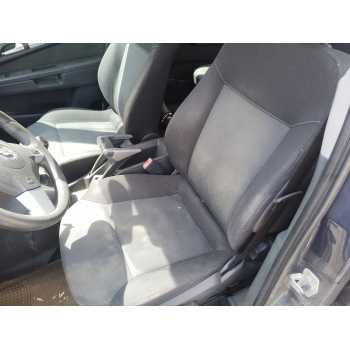 ASIENTO DELANTERO IZQUIERDO 