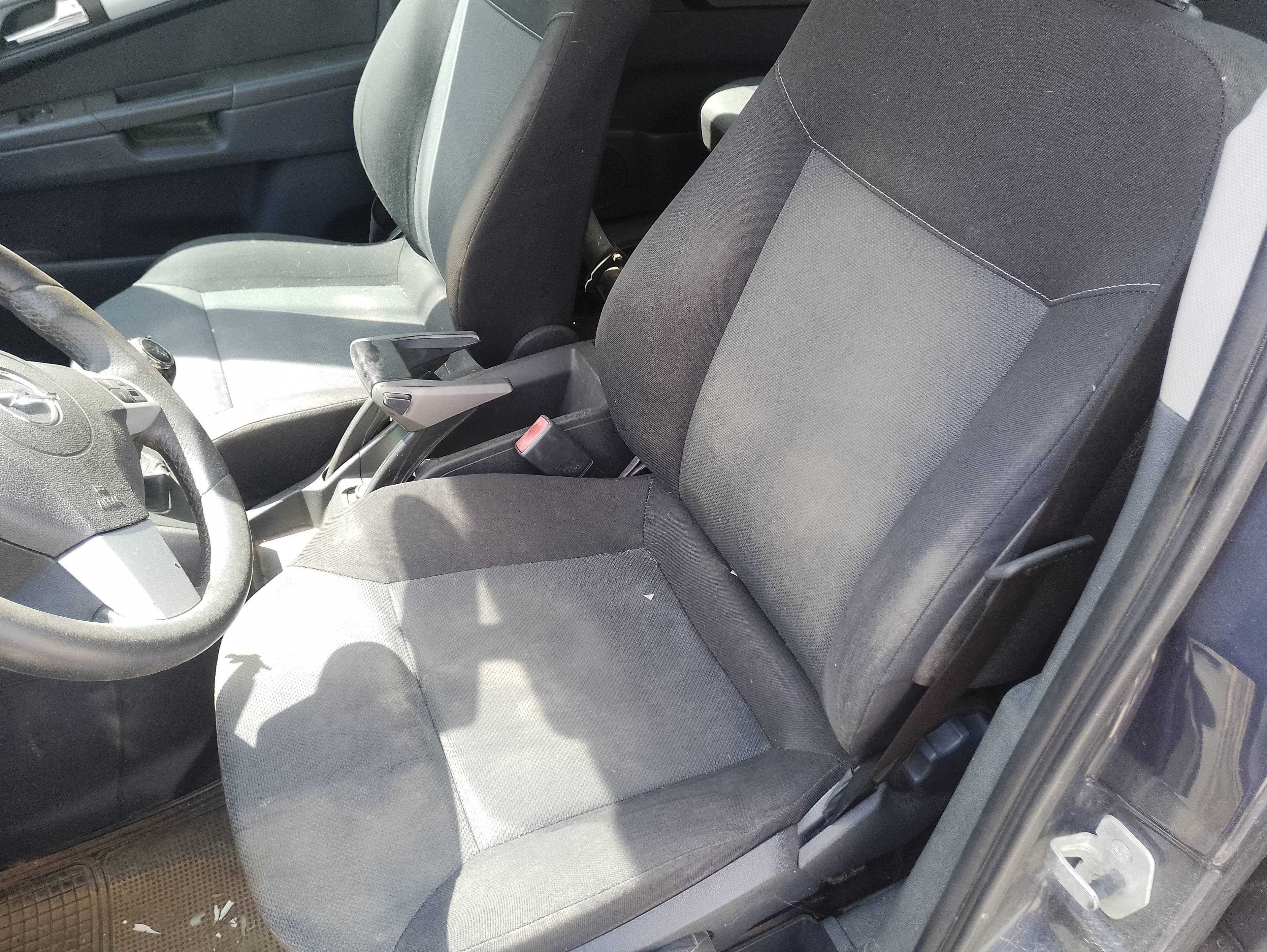 Recambio de asiento delantero izquierdo para opel zafira b cosmo referencia OEM IAM   
