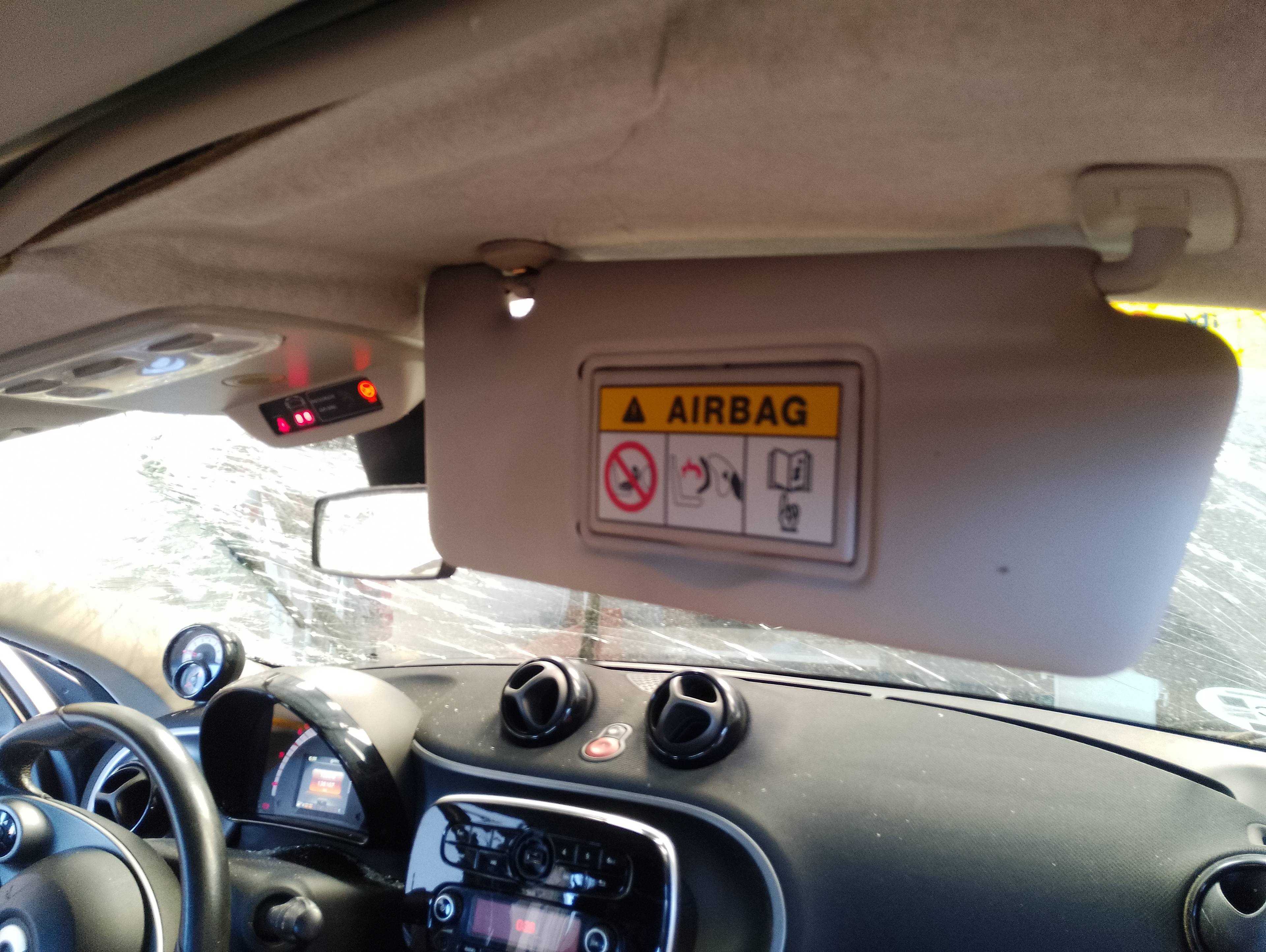 Recambio de parasol derecho para smart forfour basis (52kw) (453.042) referencia OEM IAM A4538100610  