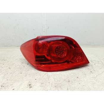 PILOTO TRASERO IZQUIERDO 557676B 