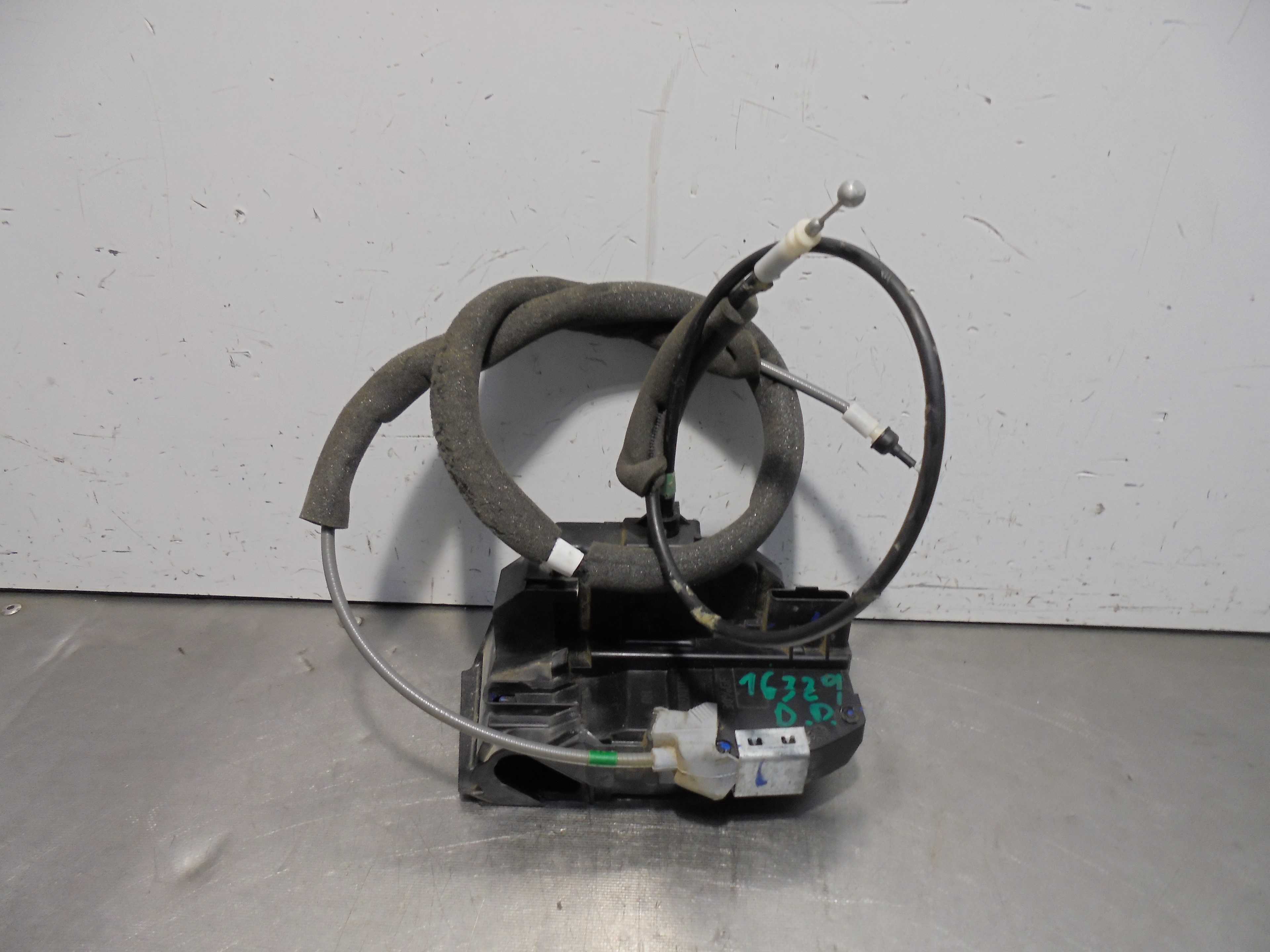 Recambio de cerradura puerta delantera derecha para nissan juke (f15) 1.6 cat referencia OEM IAM  ELECTRICA 5 PUERTAS 