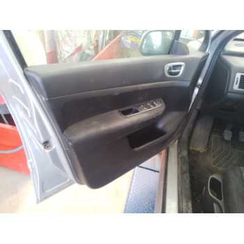 GUARNECIDO PUERTA DELANTERA IZQUIERDA 