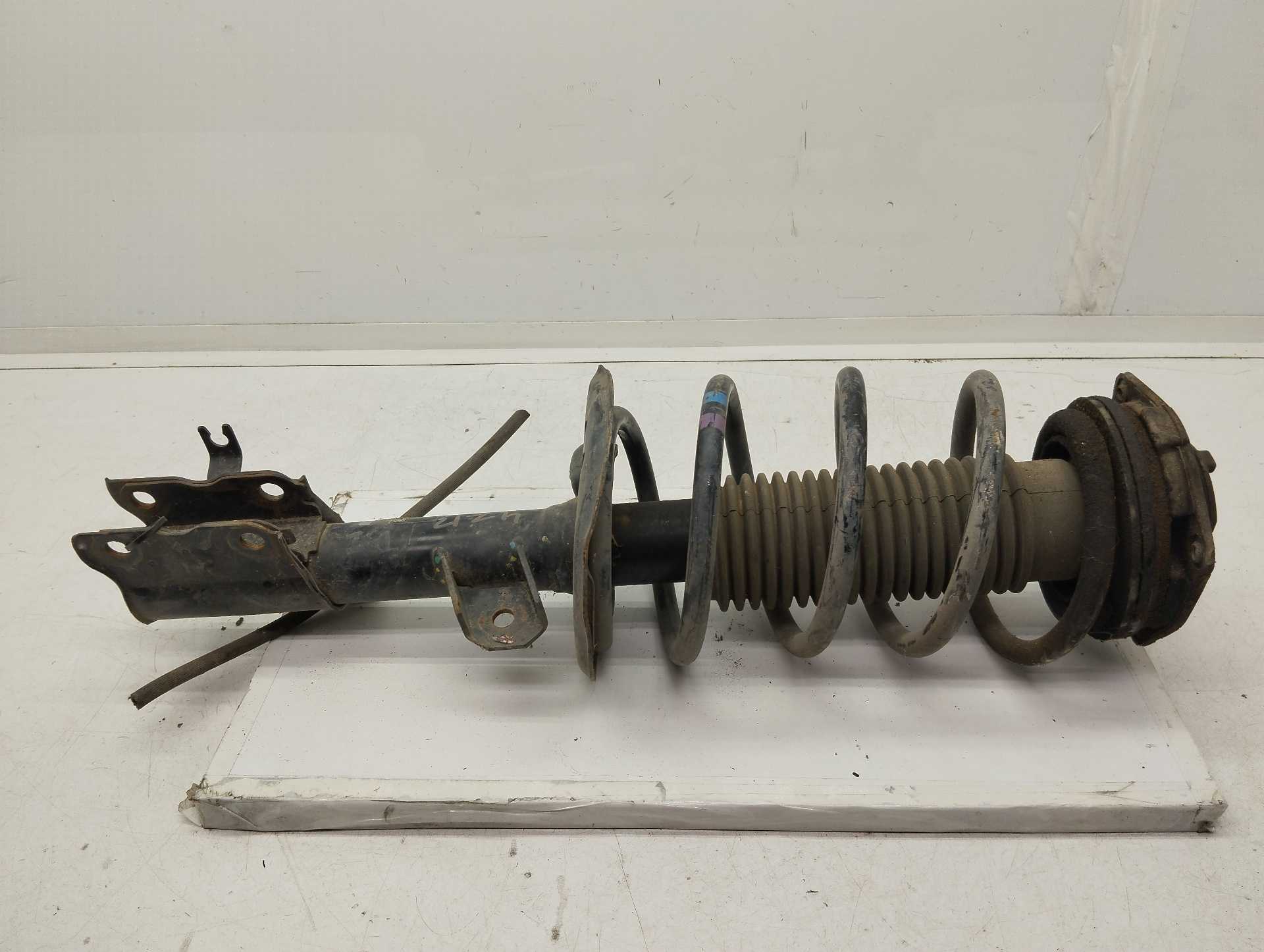 Recambio de amortiguador delantero izquierdo para nissan qashqai (j10) 1.5 turbodiesel cat referencia OEM IAM 824903007721  