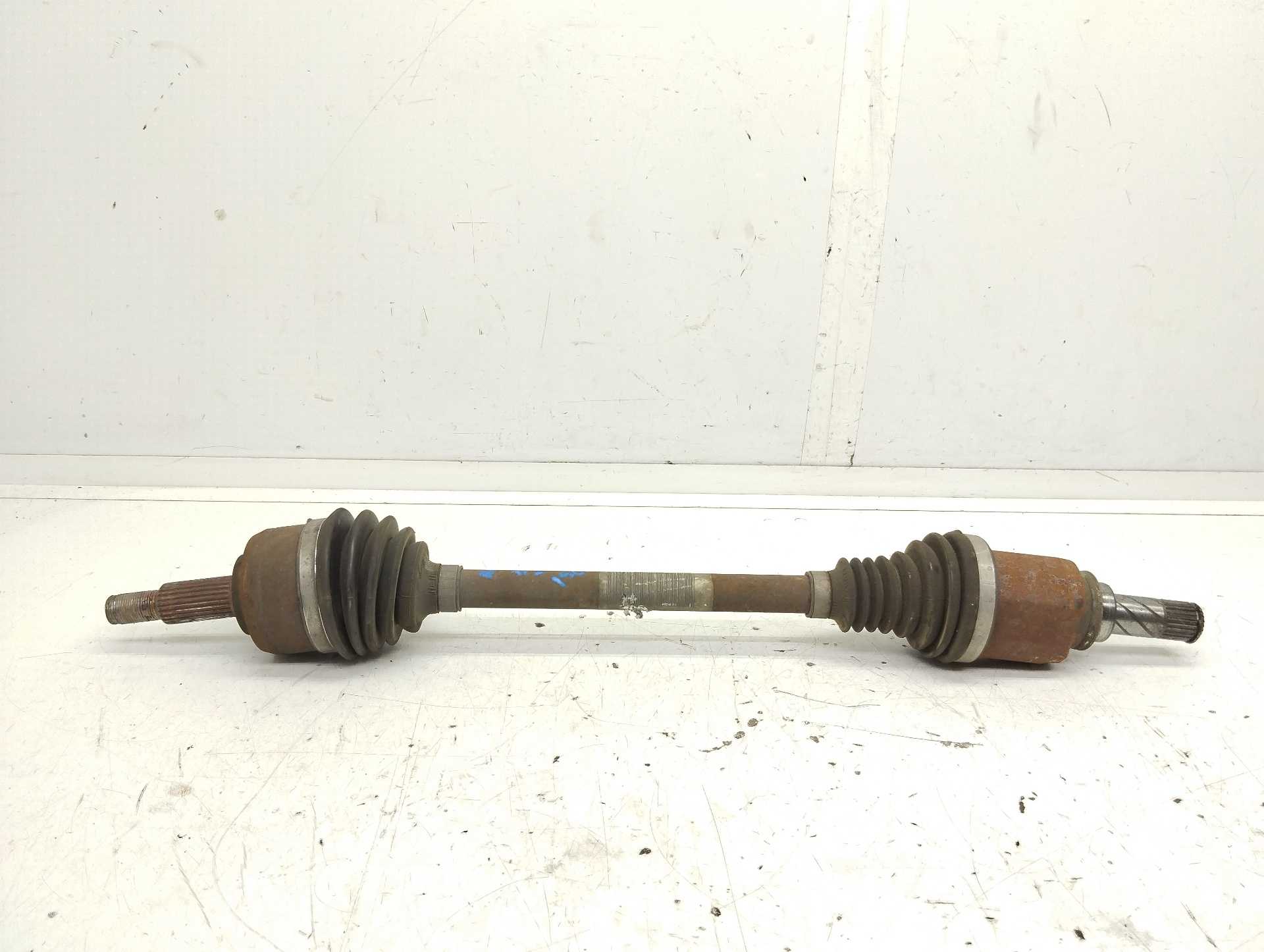 Recambio de transmision delantera izquierda para renault megane iii berlina 5 p 1.2 16v referencia OEM IAM  391013387R 771149744
