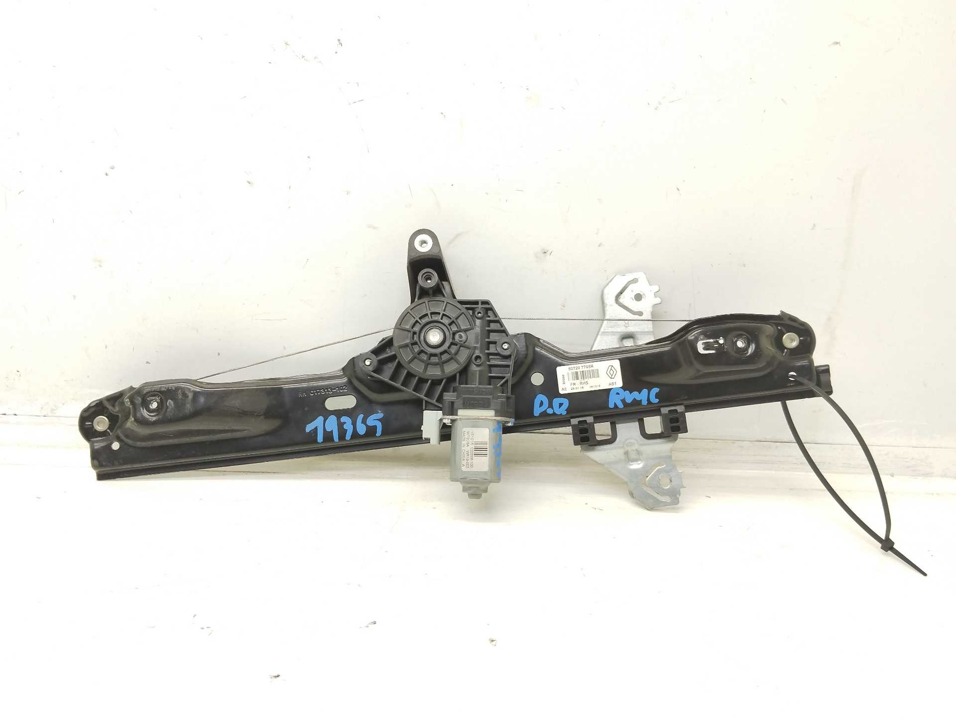 Recambio de elevalunas delantero derecho para renault kadjar bose edition referencia OEM IAM 807207795R C22008100 