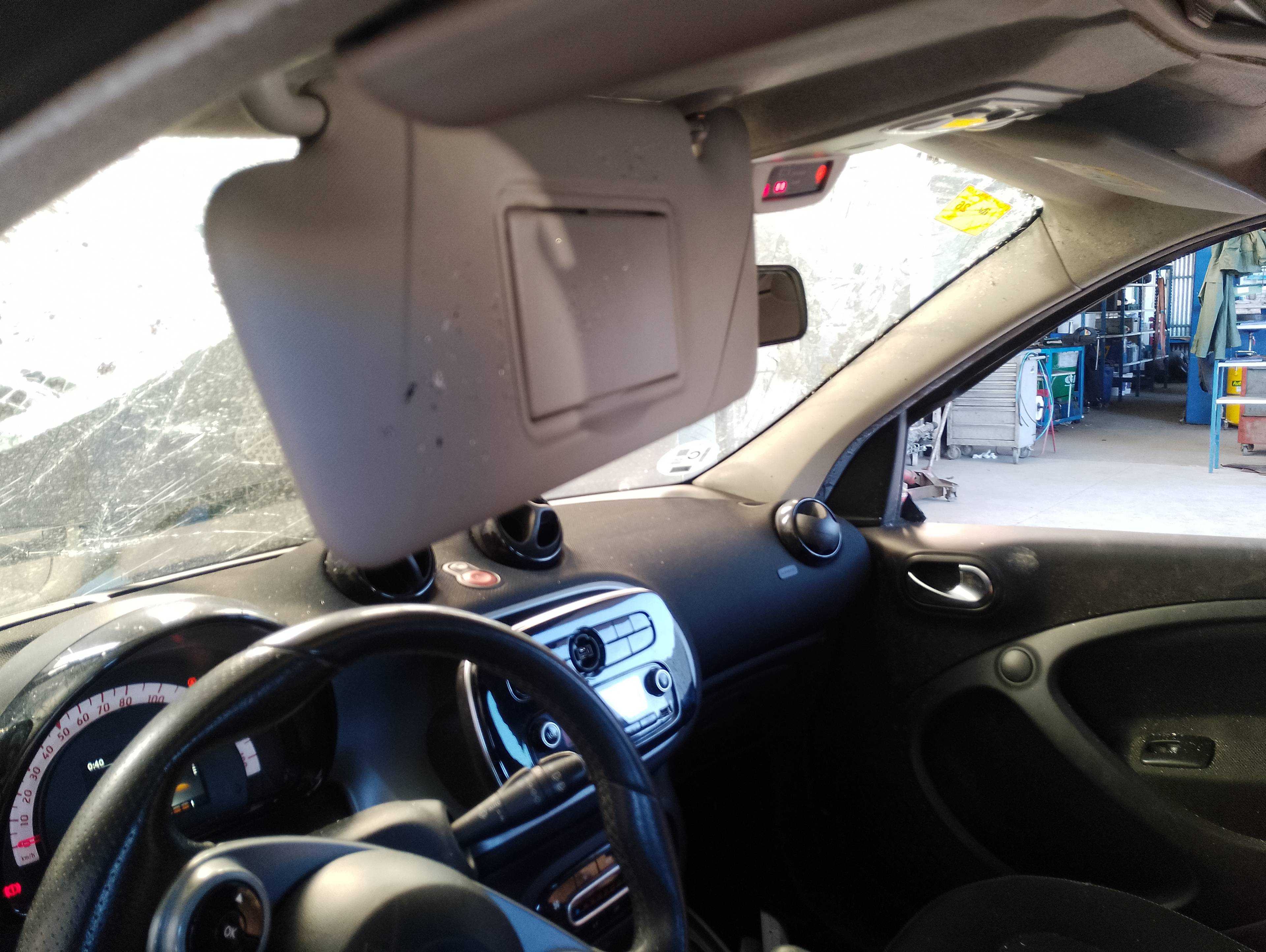 Recambio de parasol izquierdo para smart forfour basis (52kw) (453.042) referencia OEM IAM A4538104100  