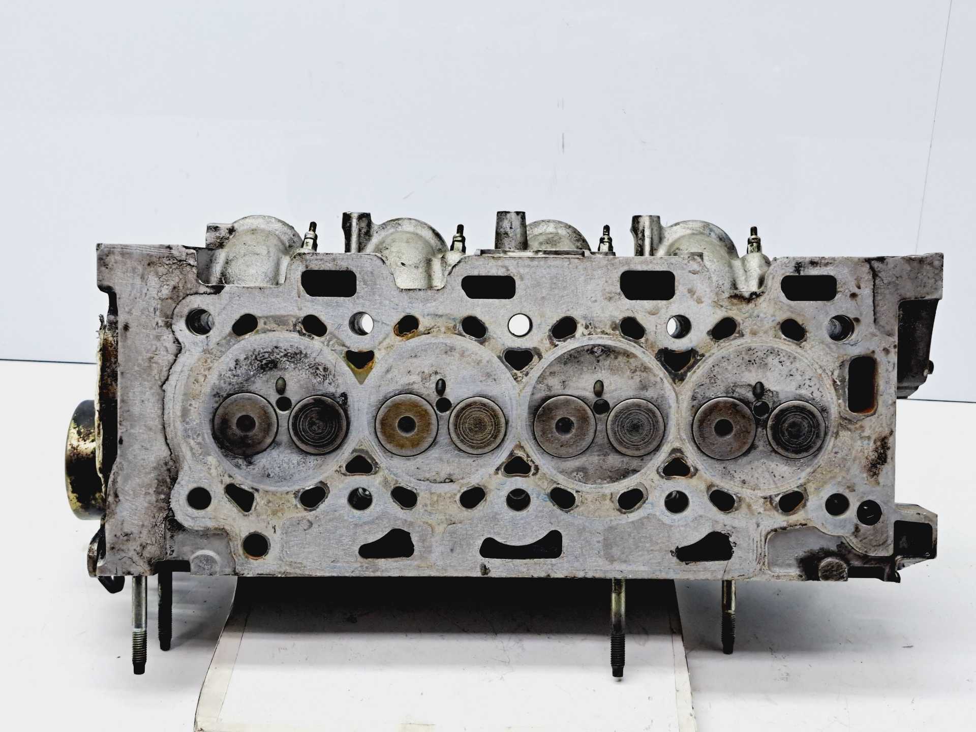 Recambio de culata para peugeot 207 confort referencia OEM IAM   