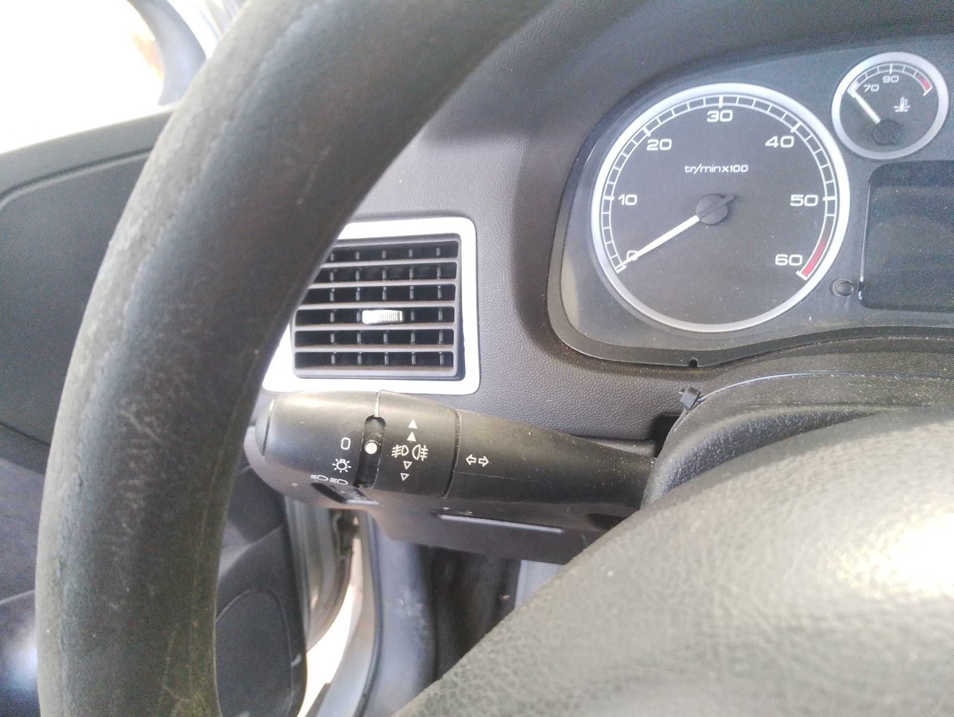 Recambio de mando luces/intermitencia (com2000) para peugeot 307 break (3e) 2.0 hdi 110 referencia OEM IAM   