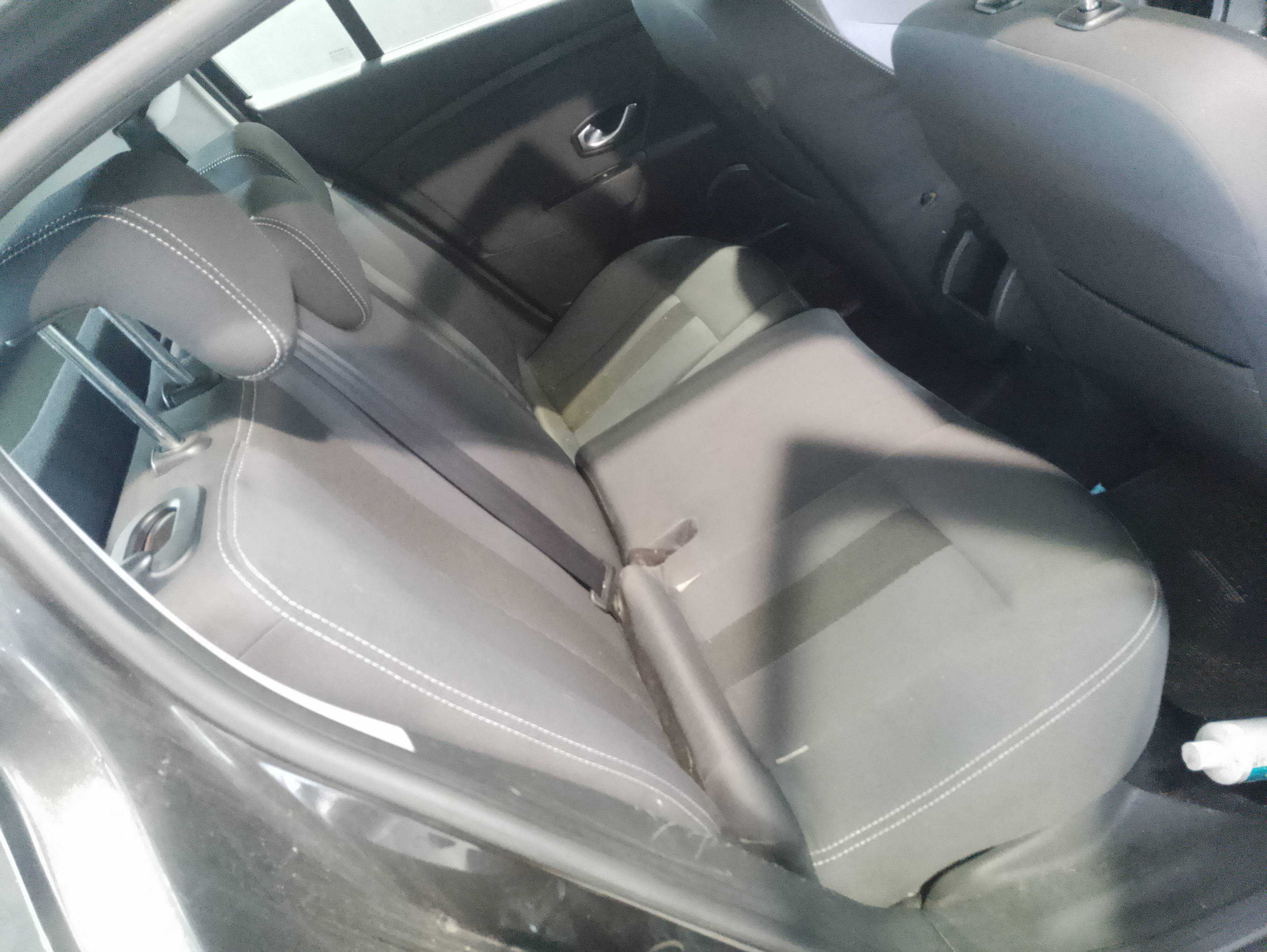 Recambio de asientos traseros para renault megane iii berlina 5 p business referencia OEM IAM   