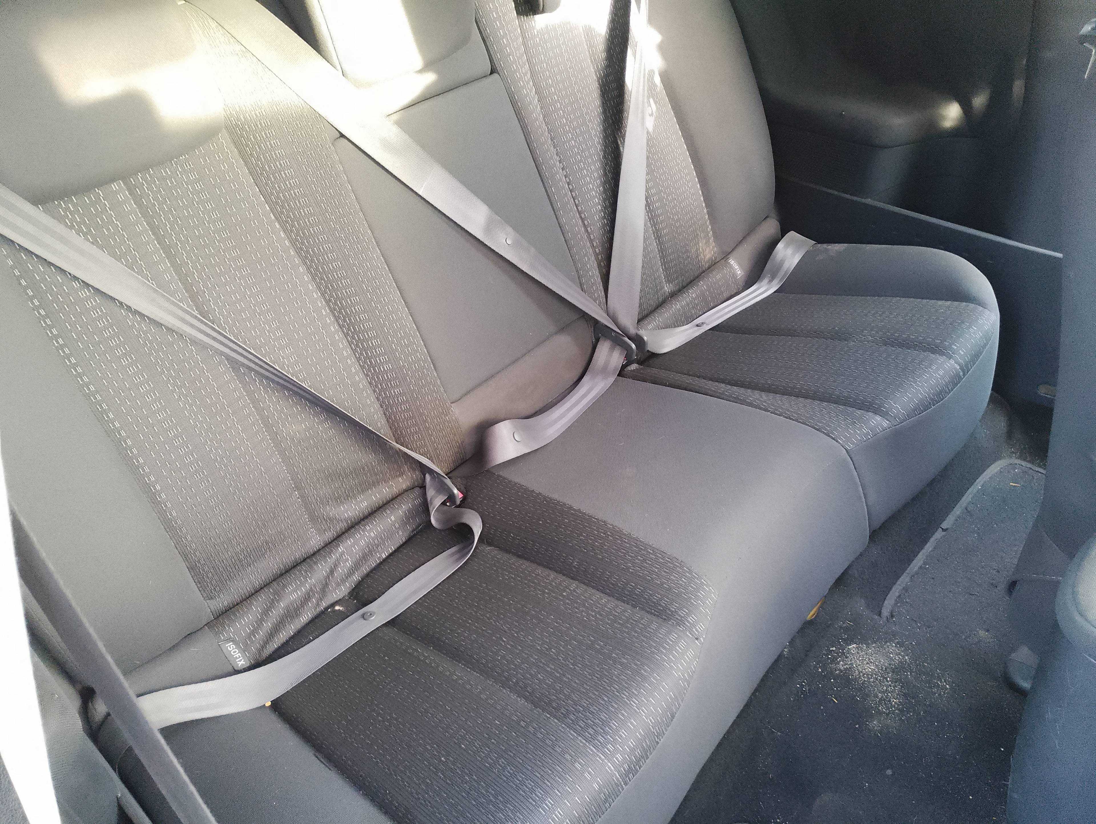 Recambio de asientos traseros para renault megane ii berlina 3p confort dynamique referencia OEM IAM   
