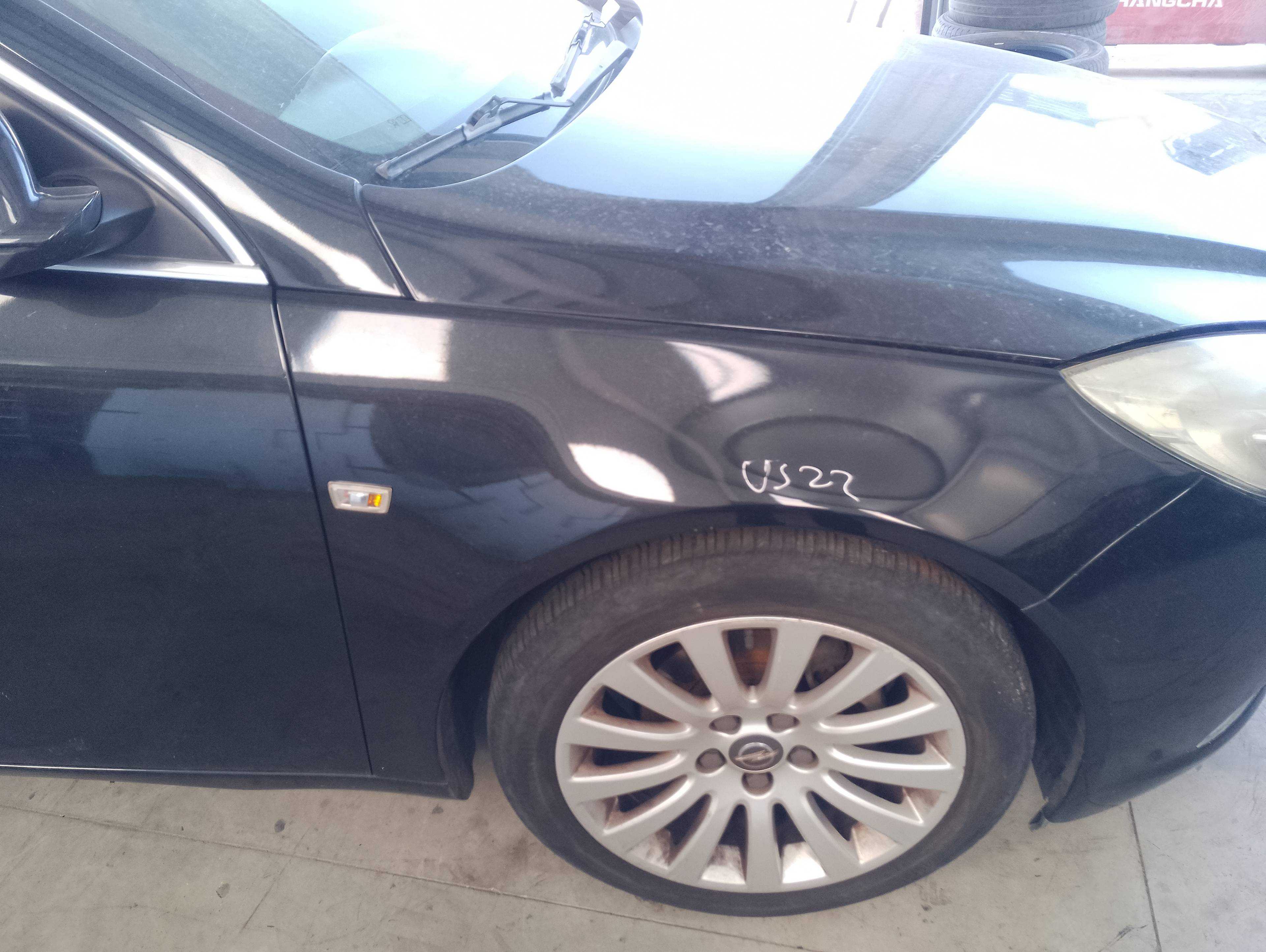 Recambio de aleta delantera derecha para opel insignia berlina cosmo referencia OEM IAM   