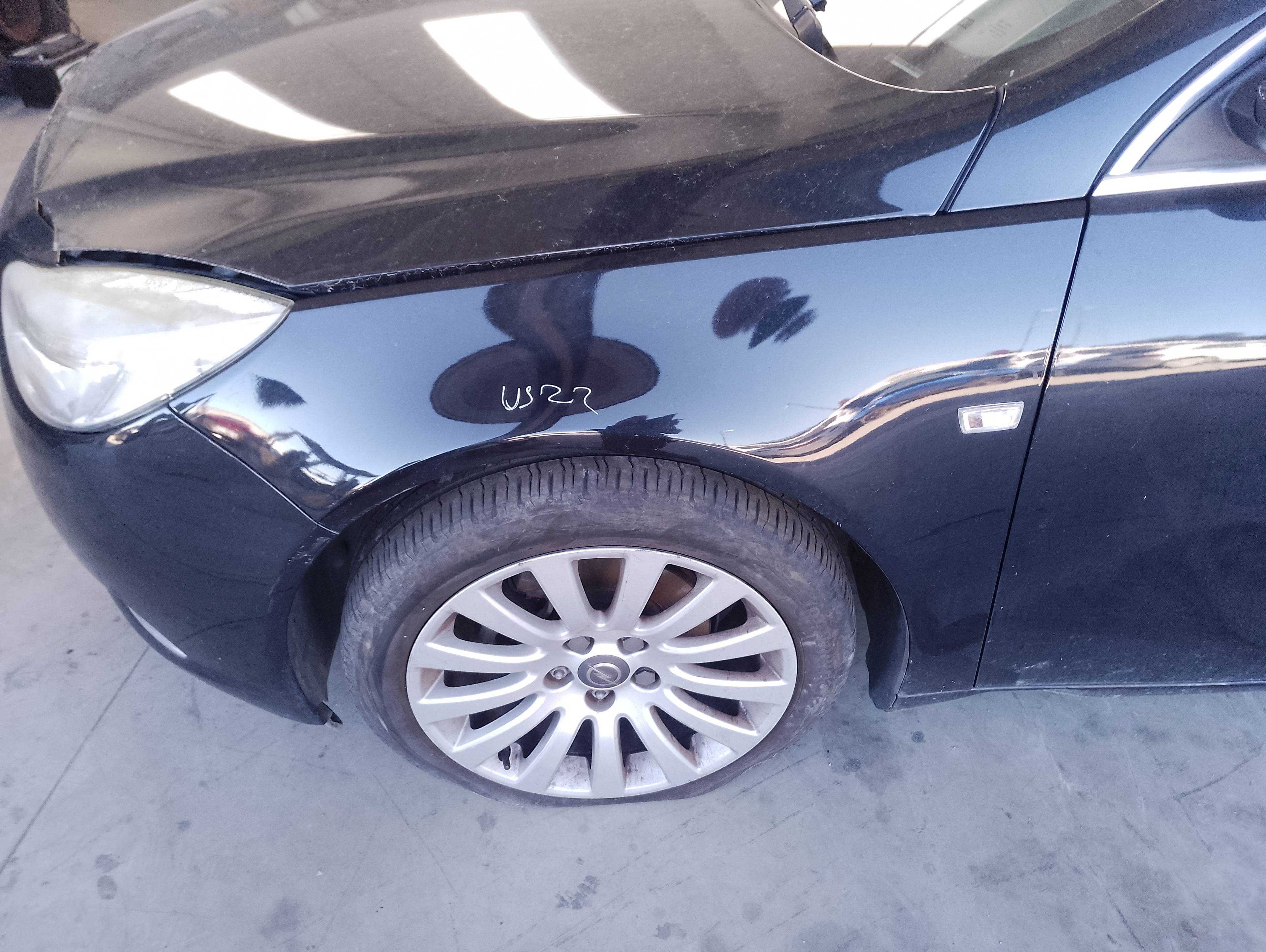 Recambio de aleta delantera izquierda para opel insignia berlina cosmo referencia OEM IAM   