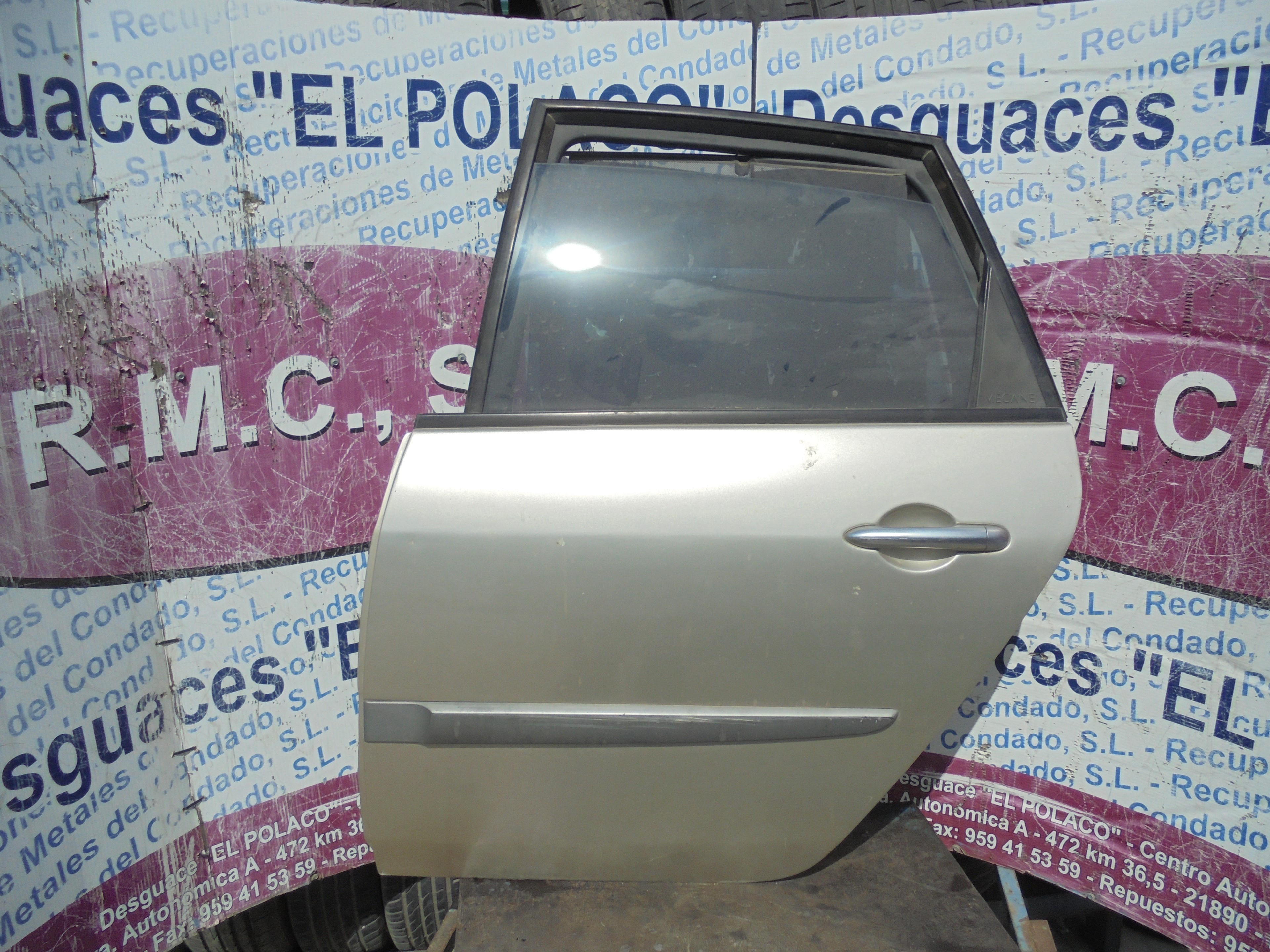 Recambio de puerta trasera izquierda para renault scenic ii authentique referencia OEM IAM   