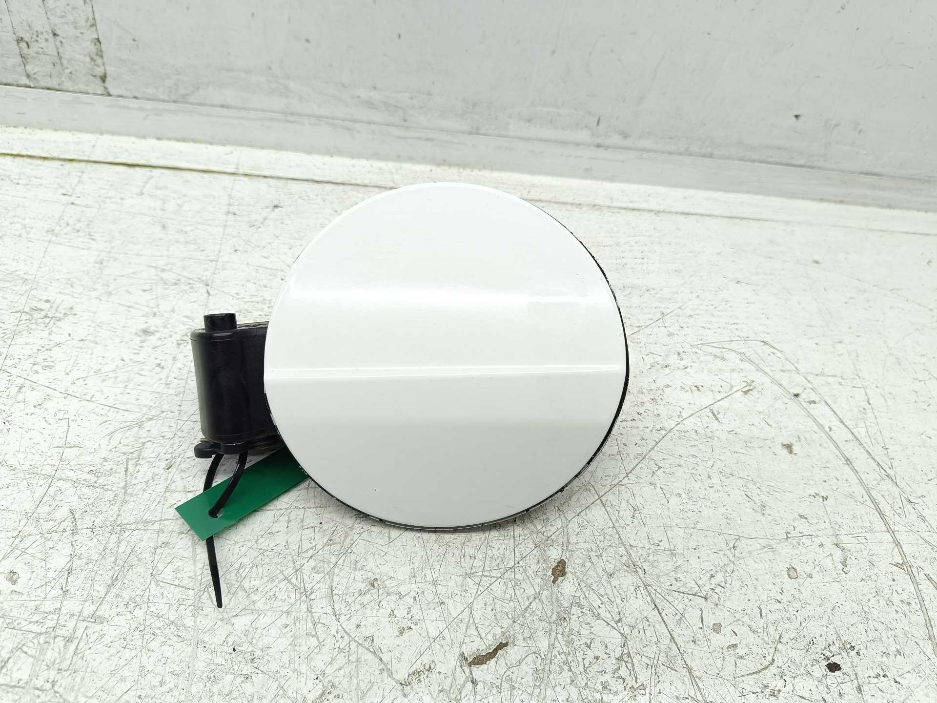 Recambio de tapa exterior combustible para audi a3 (8p) 1.9 tdi ambiente referencia OEM IAM 8P0809999F  