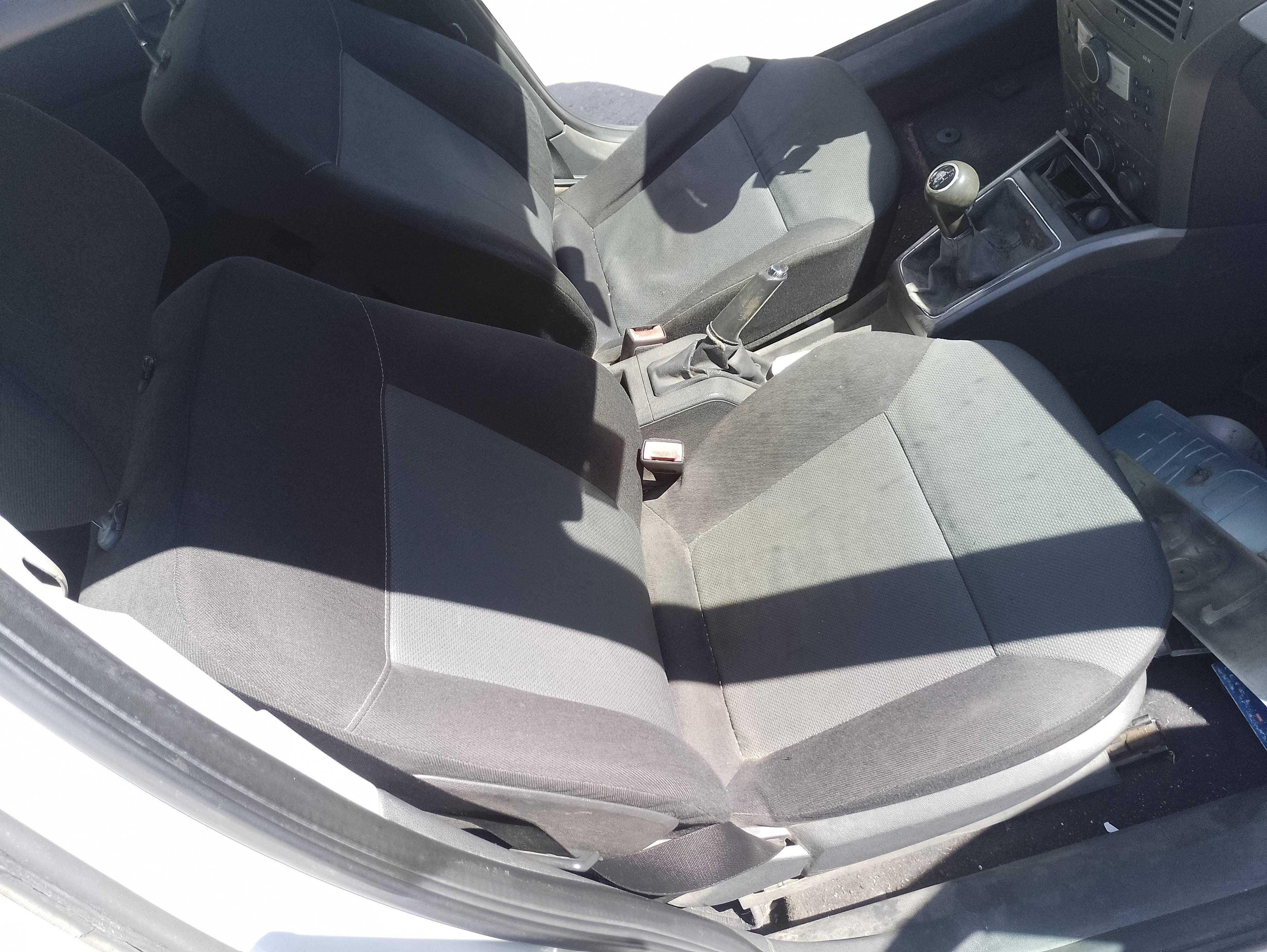 Recambio de asiento delantero derecho para opel astra h berlina cosmo referencia OEM IAM   