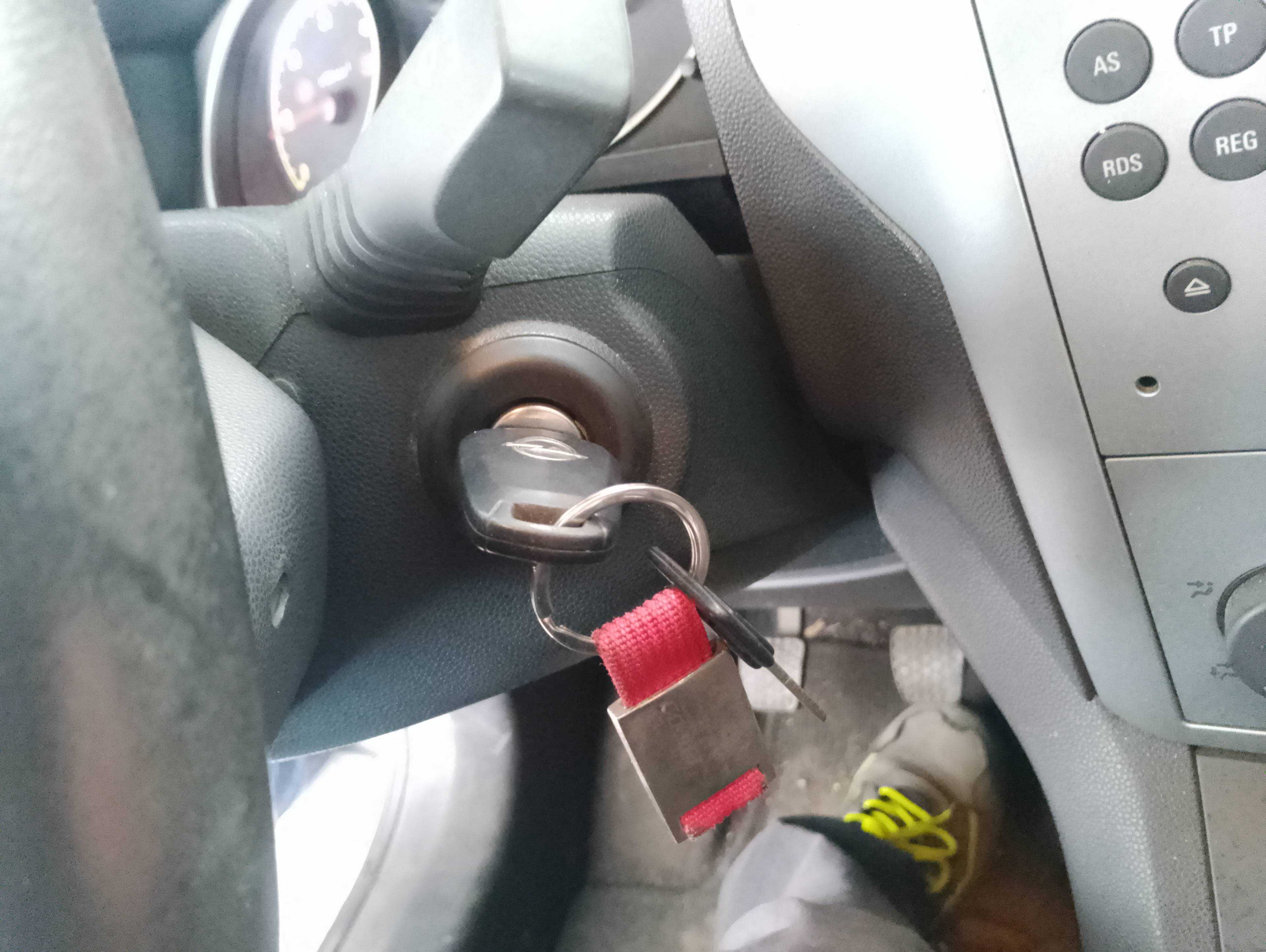 Recambio de conmutador de arranque para opel zafira b enjoy plus referencia OEM IAM   