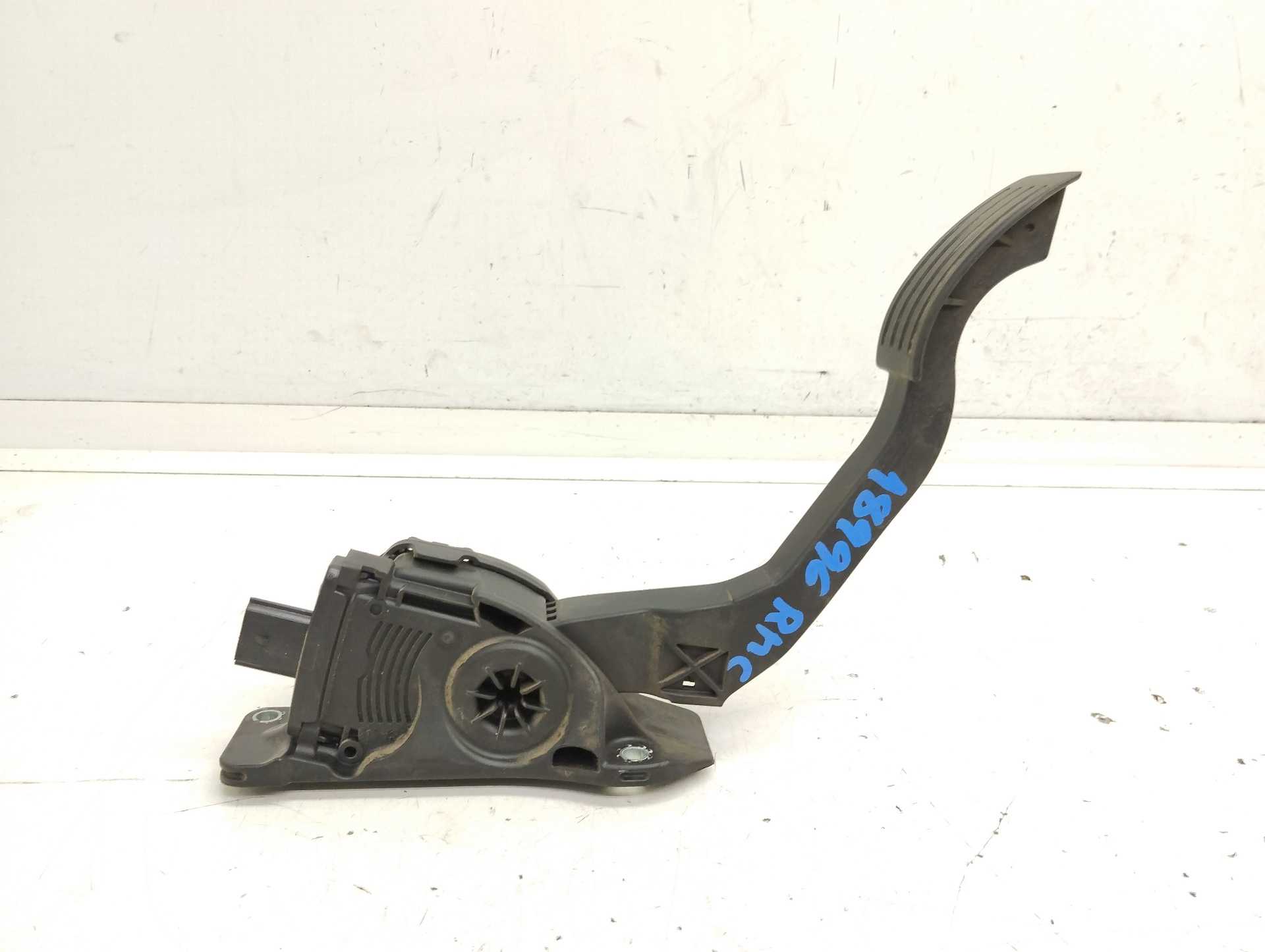 Recambio de pedal acelerador para ford c-max titanium referencia OEM IAM AV619F836AB 6PV01036834 1682673
