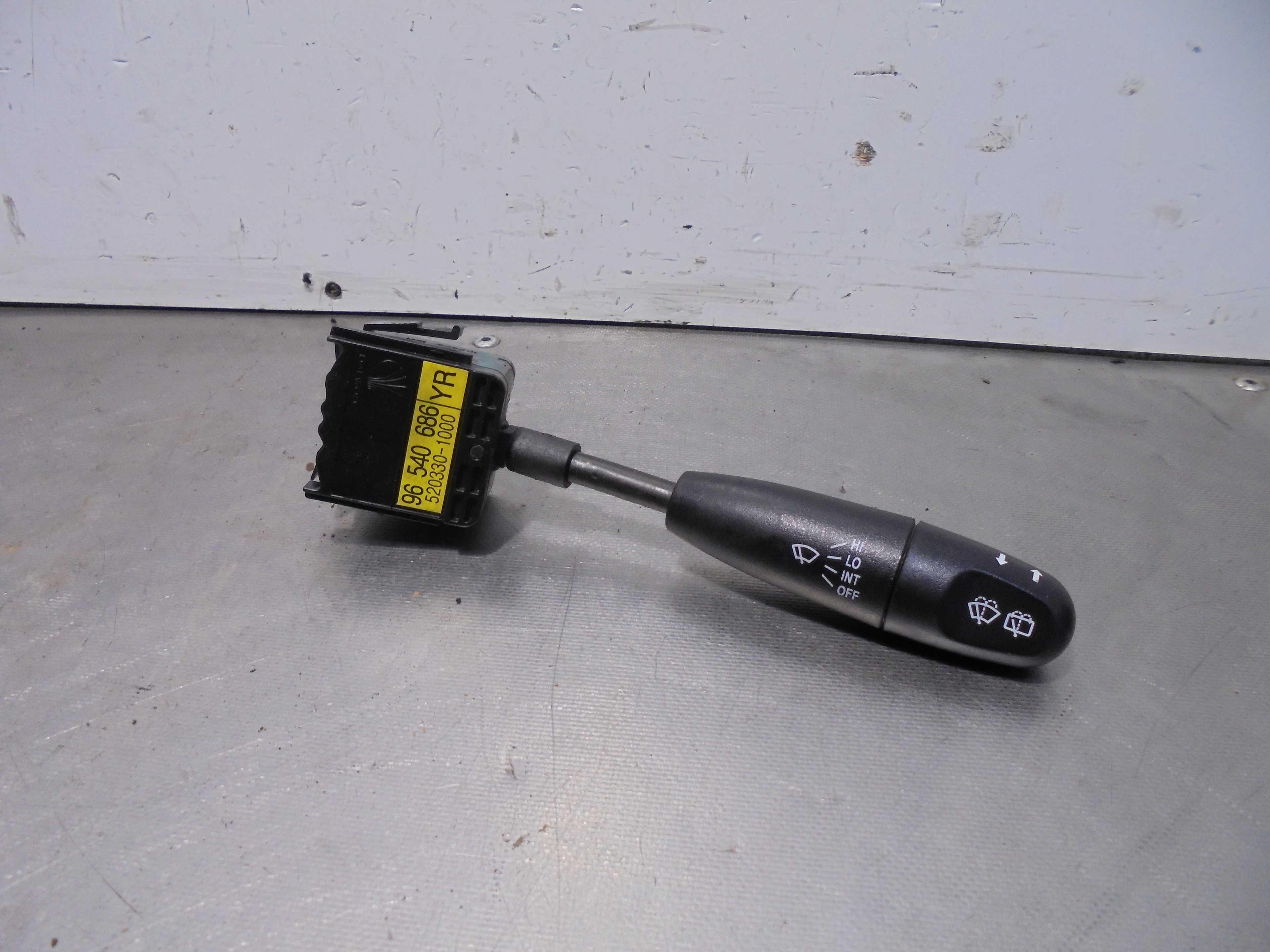 Recambio de mando limpia para daewoo kalos 1.2 se referencia OEM IAM 96540686 DAEWOO 