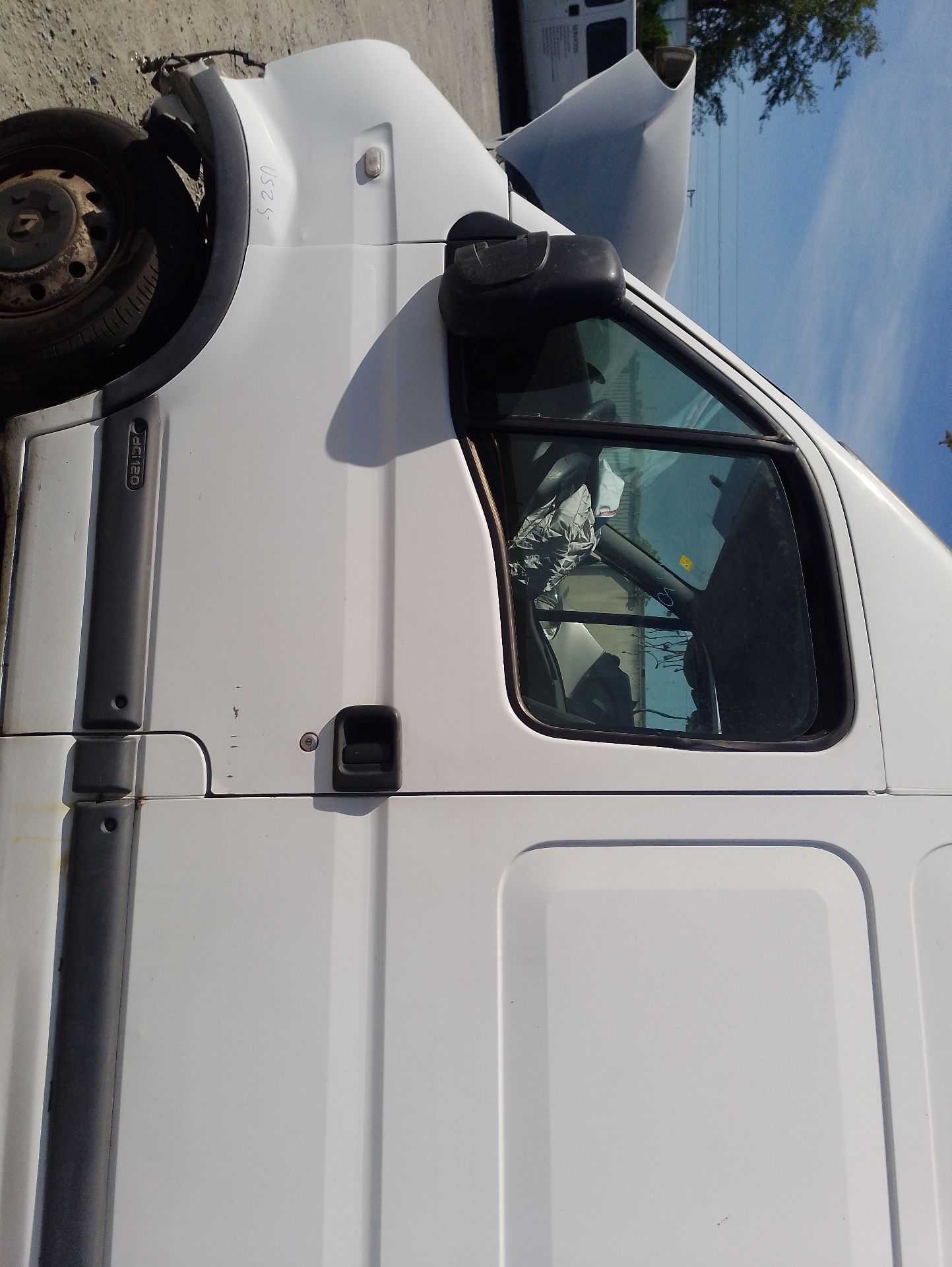 Recambio de puerta delantera izquierda para renault master ii furgoneta (fd) 2.5 dci referencia OEM IAM 7751474636  