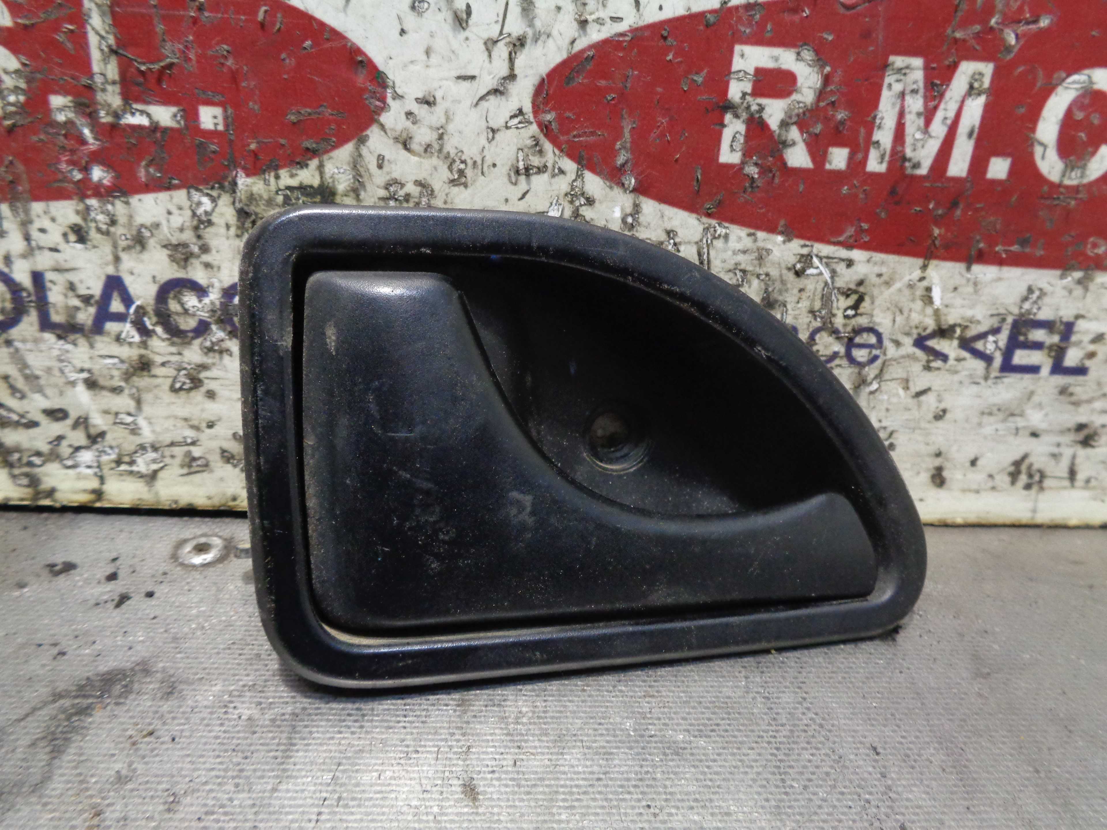 Recambio de maneta interior delantera izquierda para renault kangoo (f/kc0) authentique referencia OEM IAM 8200247802  