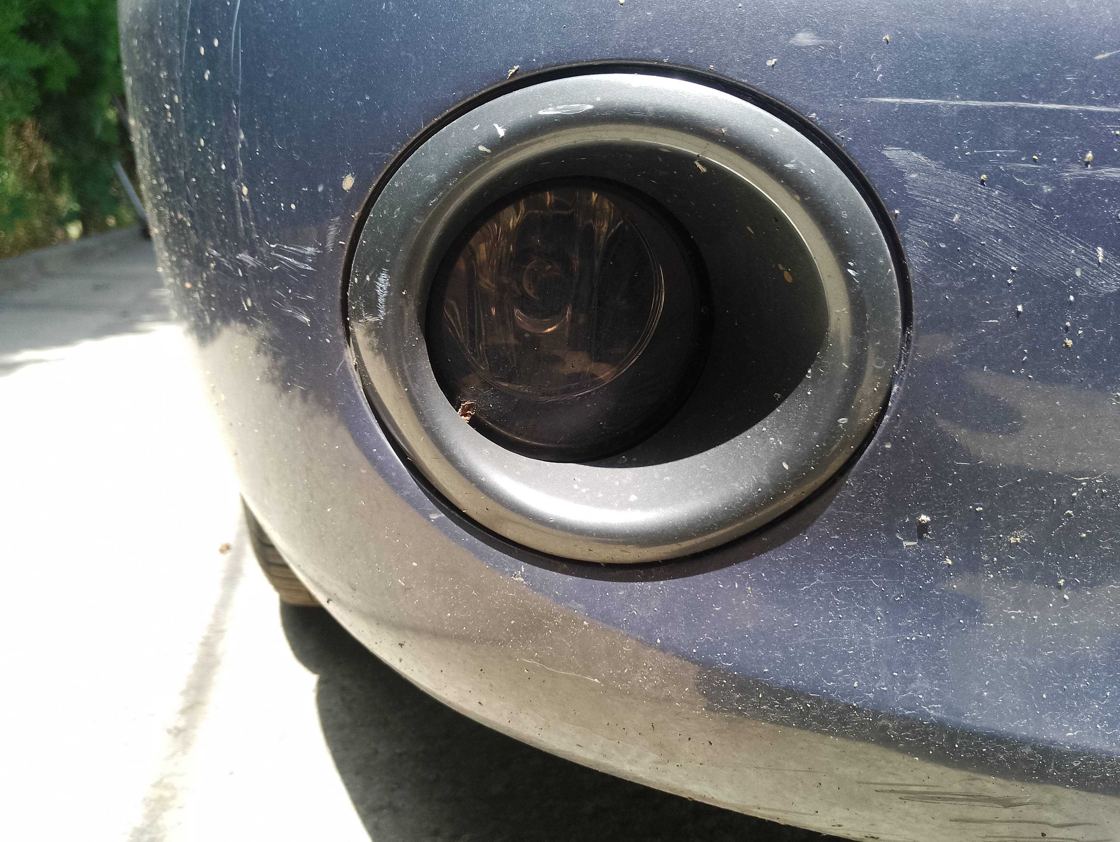 Recambio de faro antiniebla derecho para nissan note (e11e) acenta referencia OEM IAM   