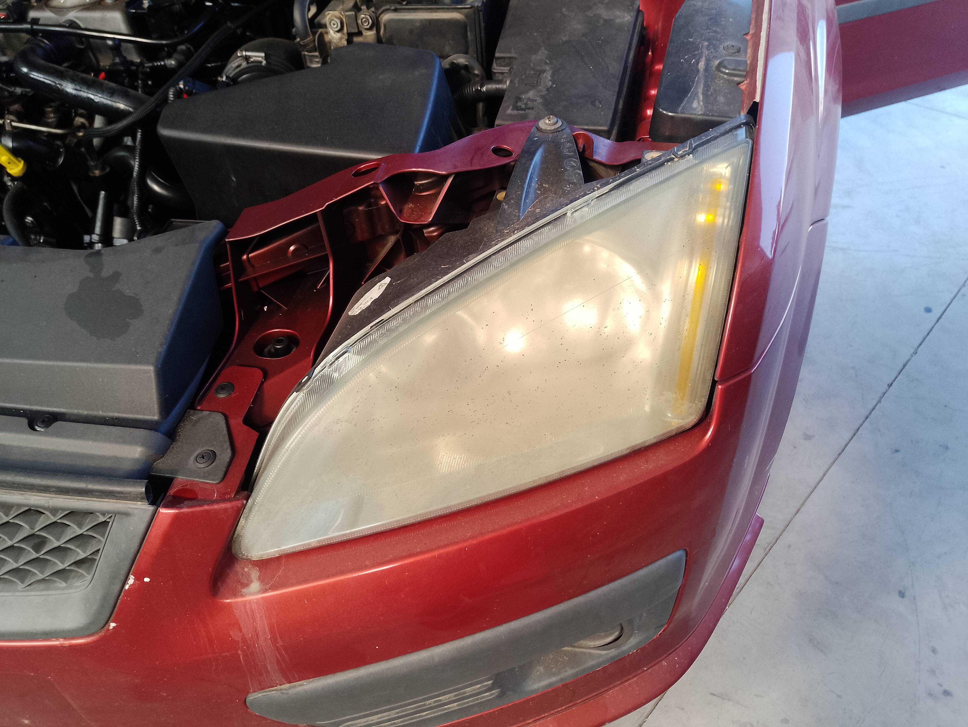 Recambio de faro izquierdo para ford focus berlina (cap) ambiente (d) referencia OEM IAM   
