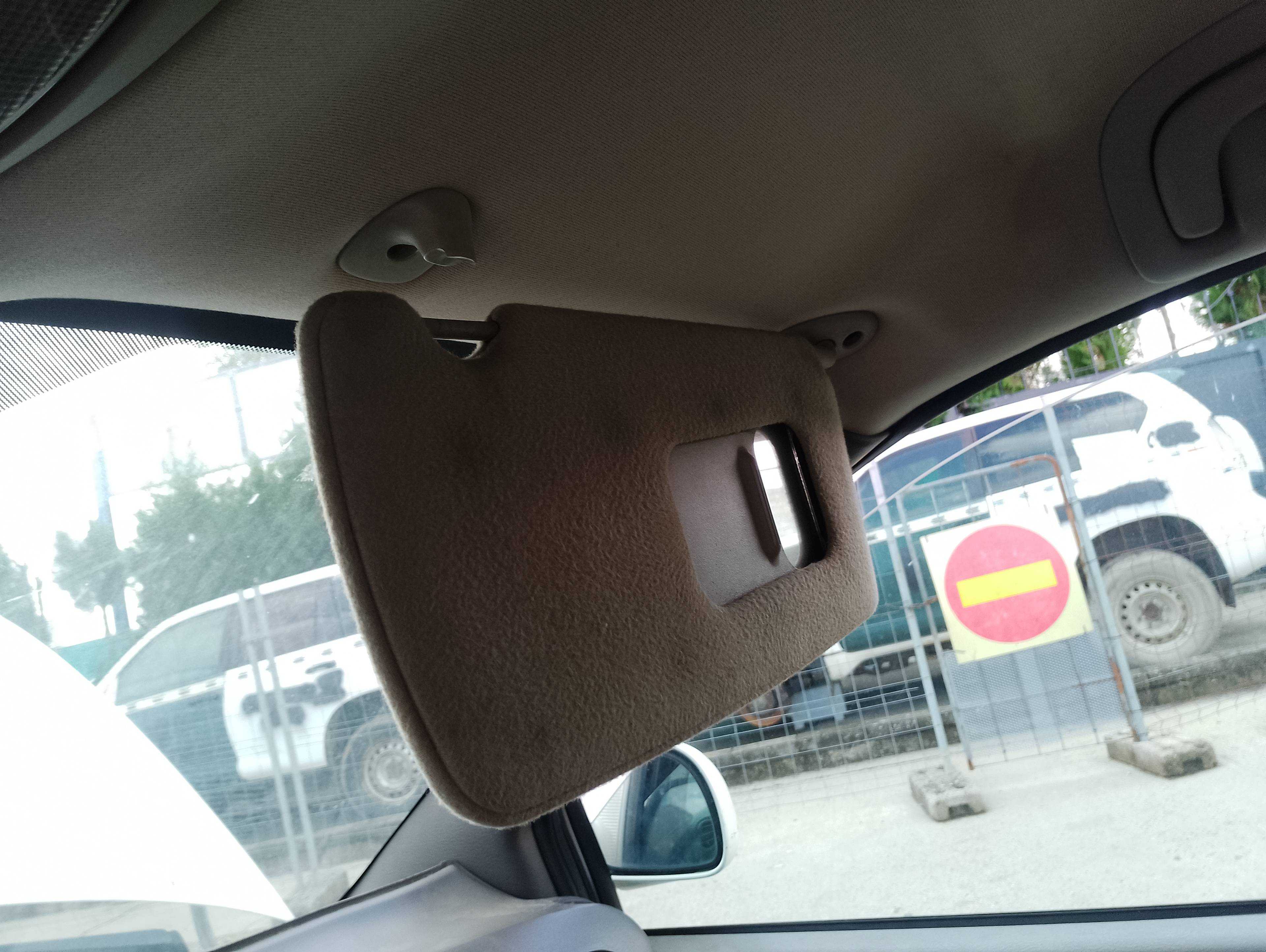 Recambio de parasol derecho para chrysler voyager (rg) referencia OEM IAM   
