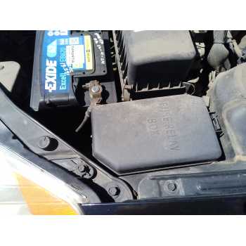 CAJA RELES / FUSIBLES 
