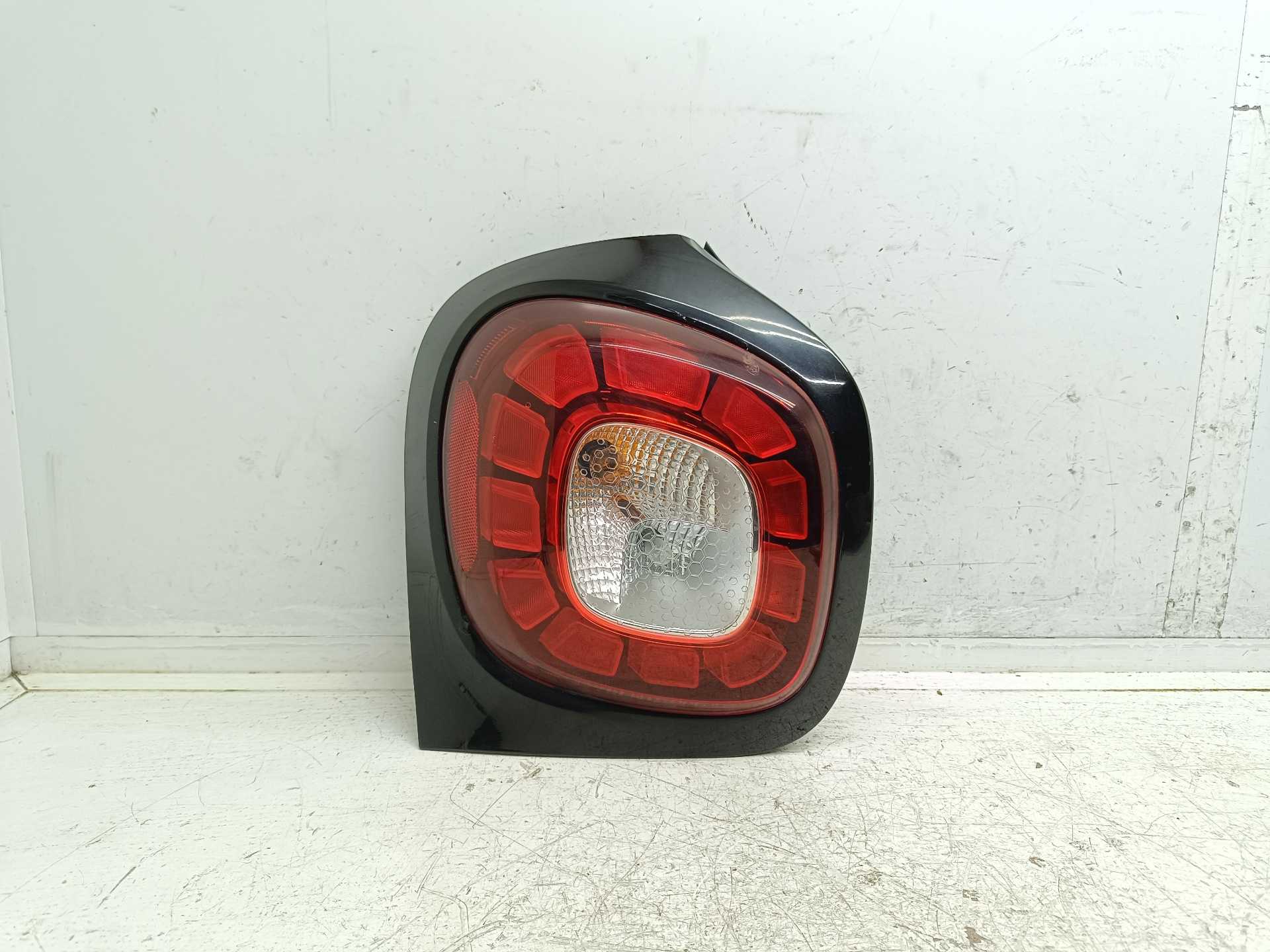 Recambio de piloto trasero izquierdo para smart forfour basis (52kw) (453.042) referencia OEM IAM 265555192R  