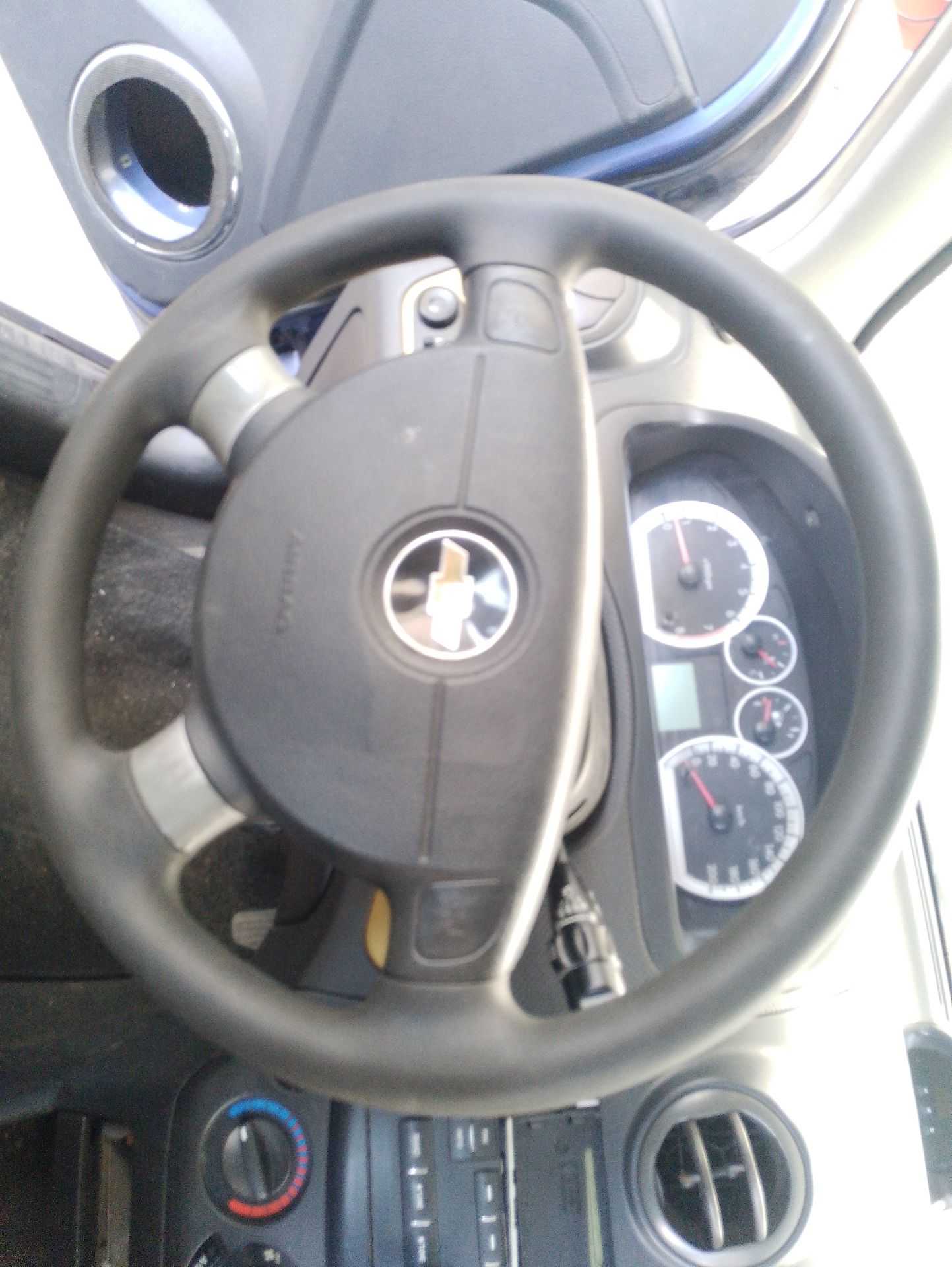 Recambio de volante para chevrolet aveo / kalos hatchback (t250, t255) 1.4 referencia OEM IAM   