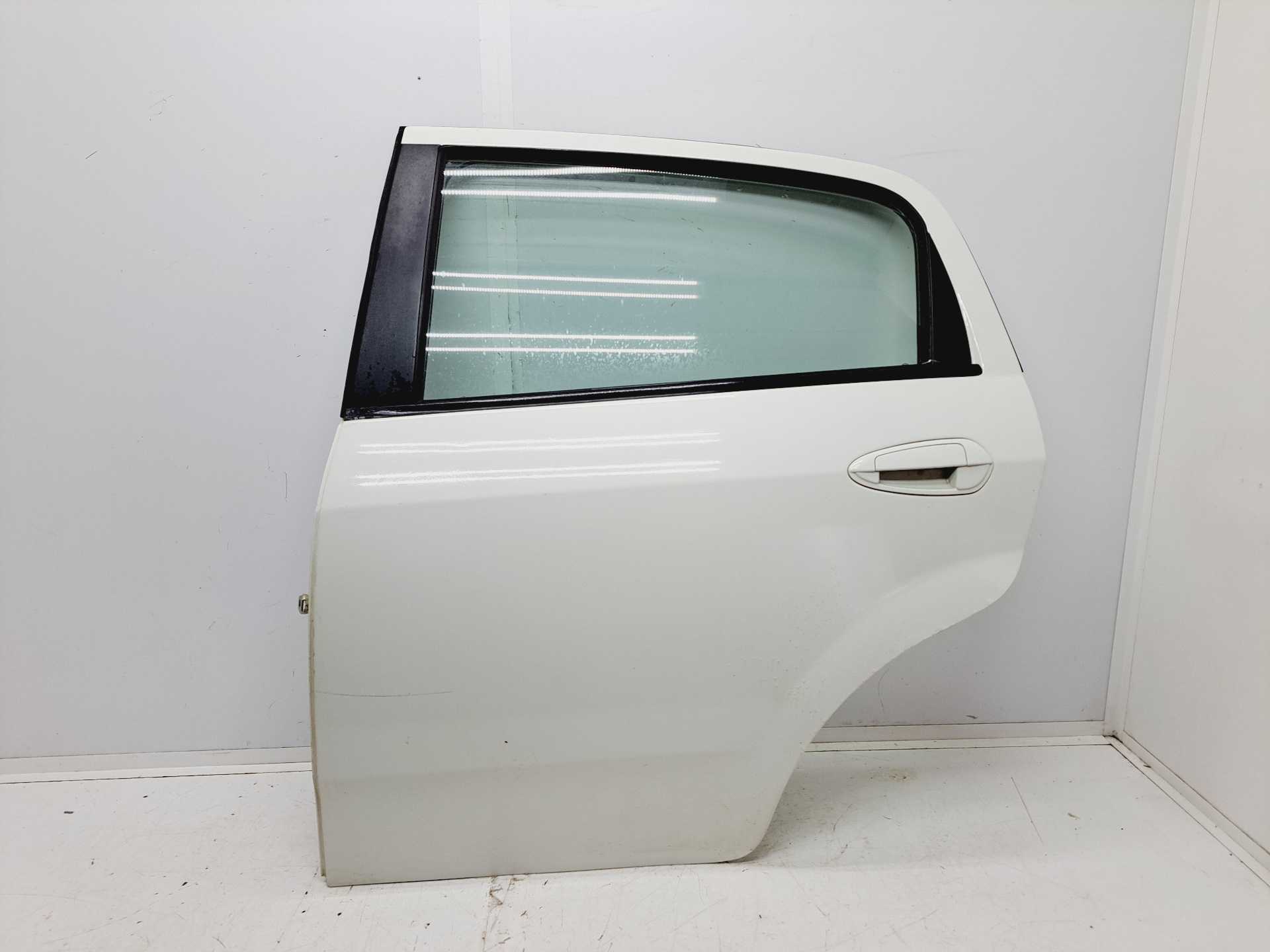 Recambio de puerta trasera izquierda para fiat punto (evo) (199) dynamic referencia OEM IAM 51888070  