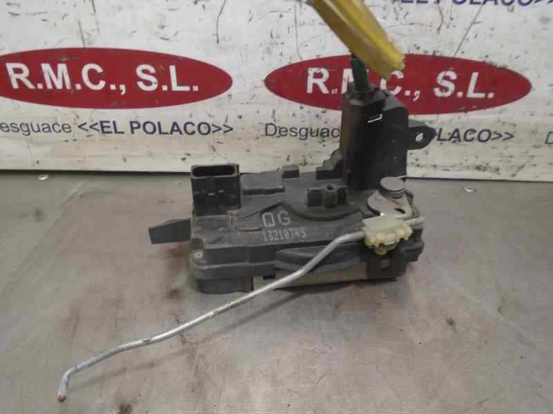 Recambio de cerradura puerta delantera derecha para opel zafira b 1.9 cdti referencia OEM IAM 13222742  