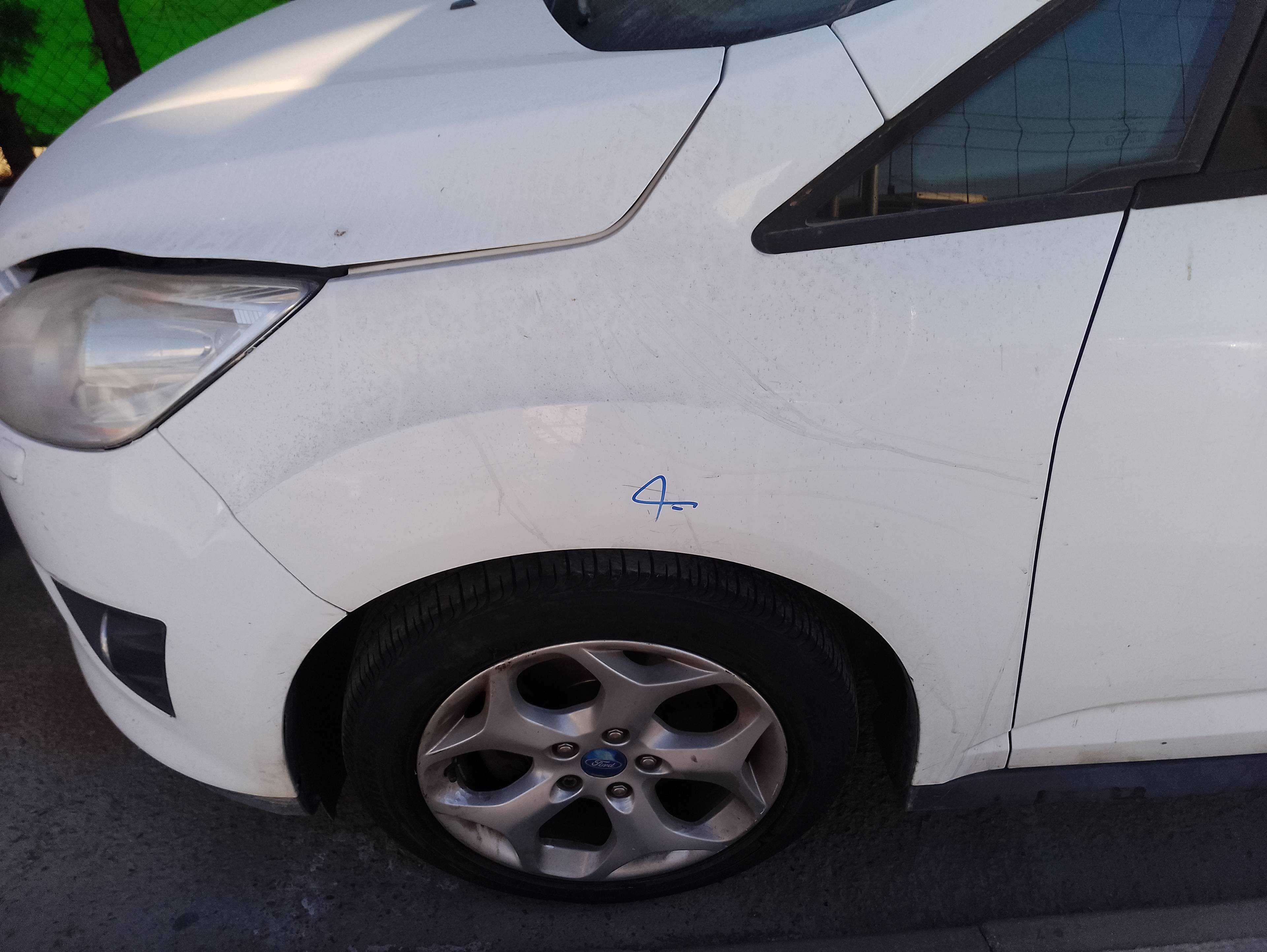 Recambio de aleta delantera izquierda para ford c-max trend referencia OEM IAM   