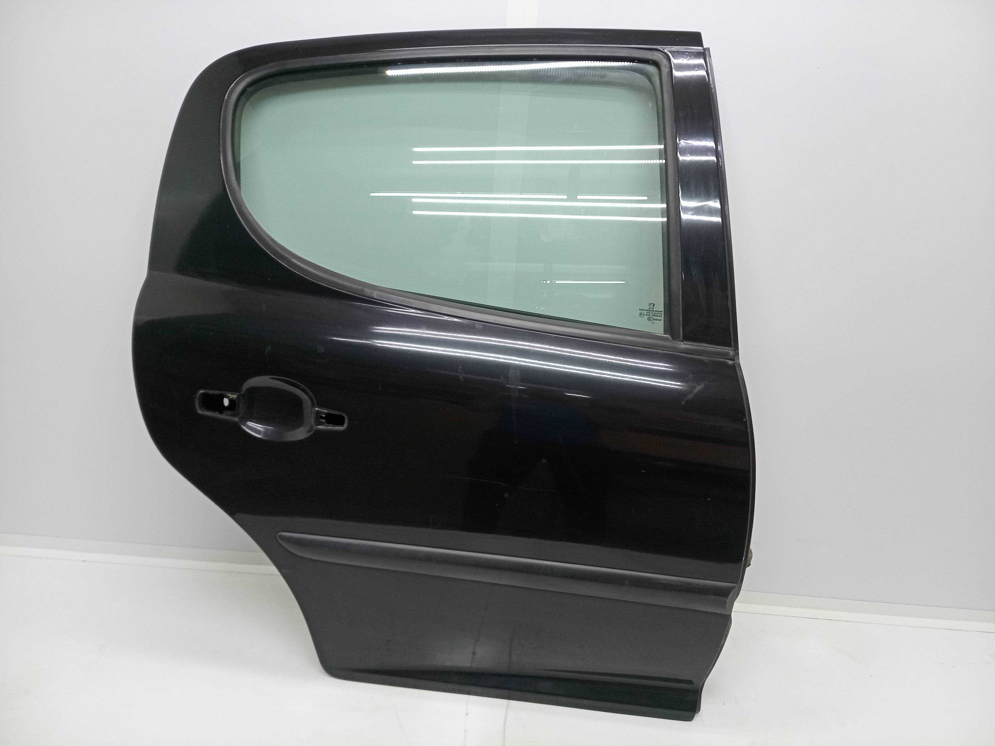 Recambio de puerta trasera derecha para peugeot 207 confort referencia OEM IAM   
