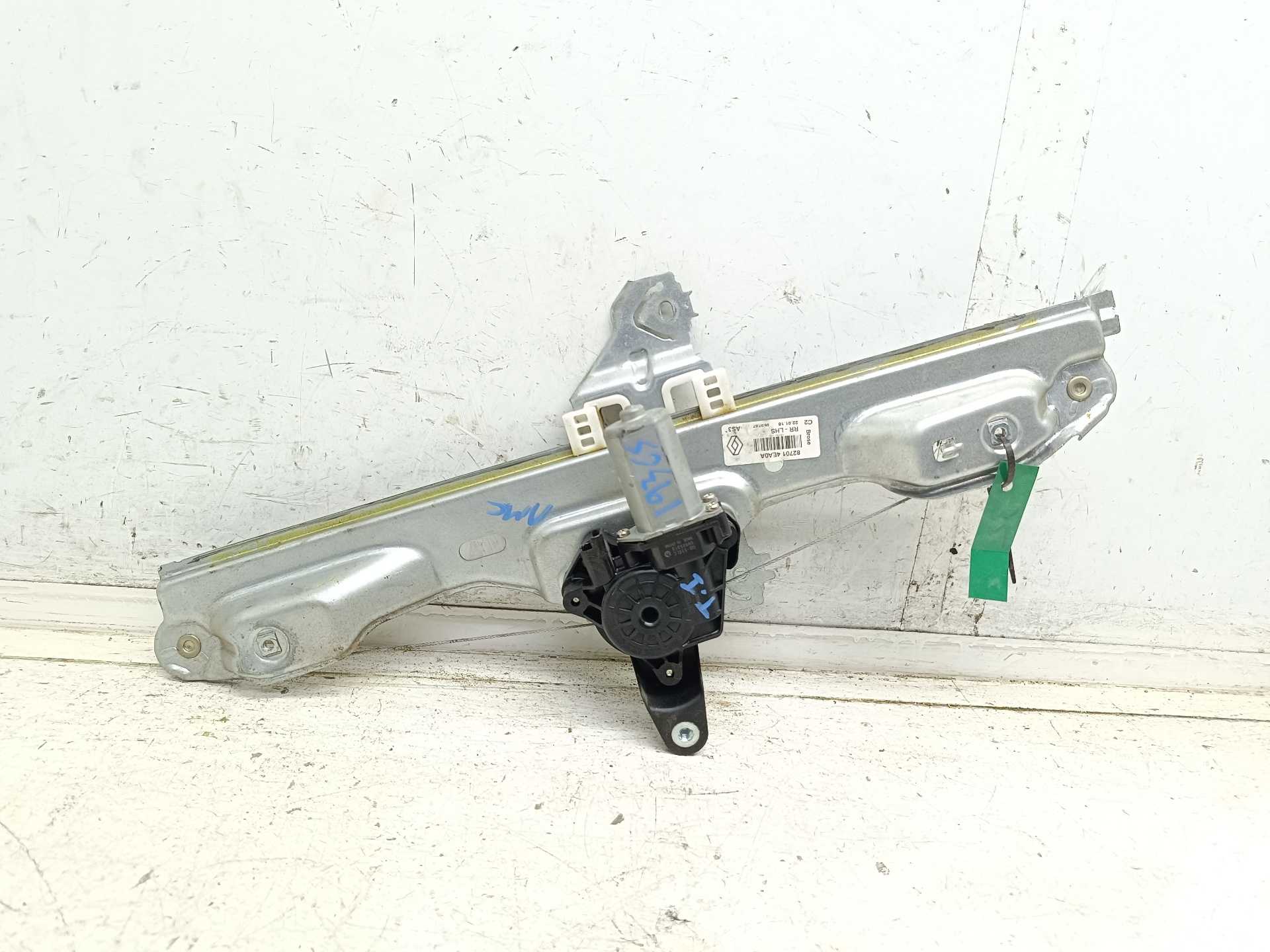 Recambio de elevalunas trasero izquierdo para renault kadjar bose edition referencia OEM IAM 827014EA0A  