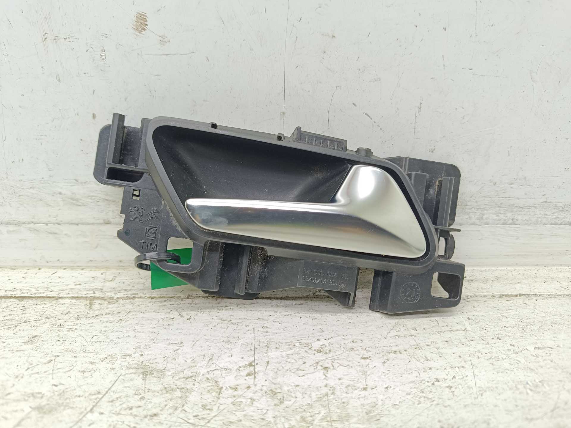 Recambio de maneta interior trasera derecha para peugeot 308 active referencia OEM IAM 98000004VV  