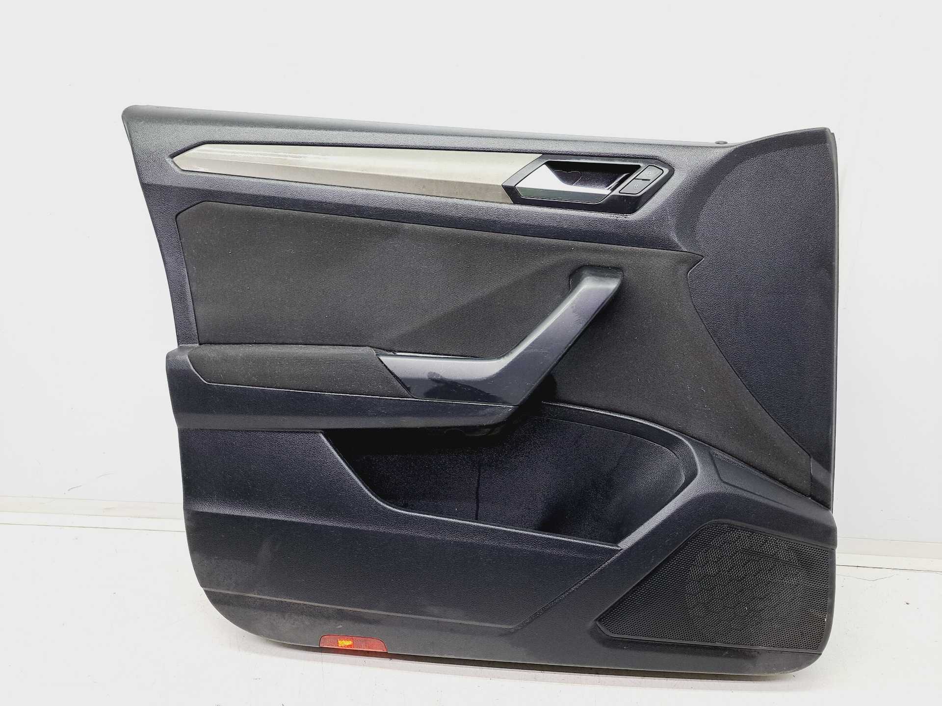 Recambio de guarnecido puerta delantera izquierda para volkswagen t-roc (d11) basis referencia OEM IAM 2GA867011AB  
