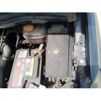 CAJA RELES / FUSIBLES 