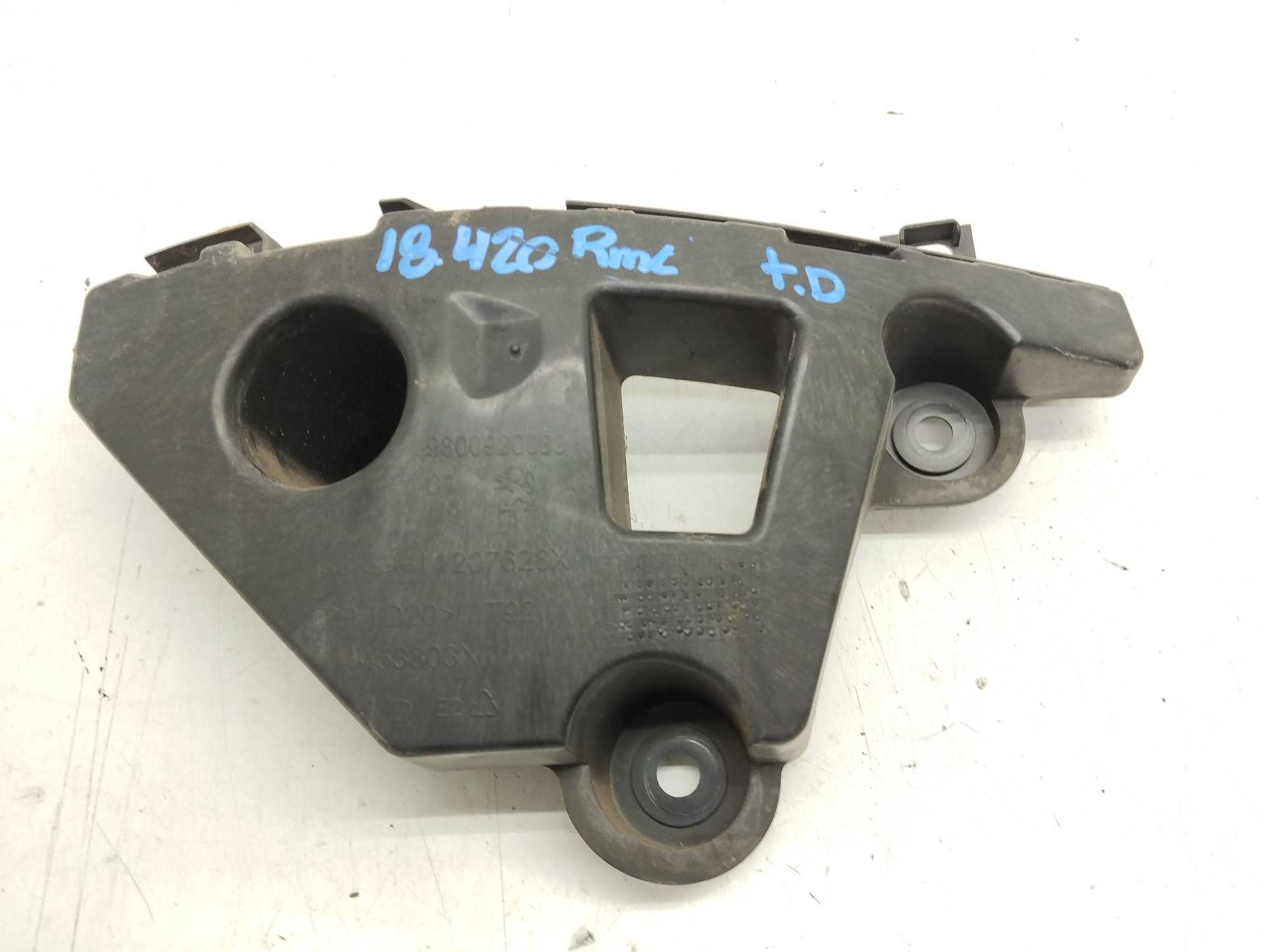 Recambio de soporte paragolpes trasero para peugeot 308 sw access referencia OEM IAM 980202920080  