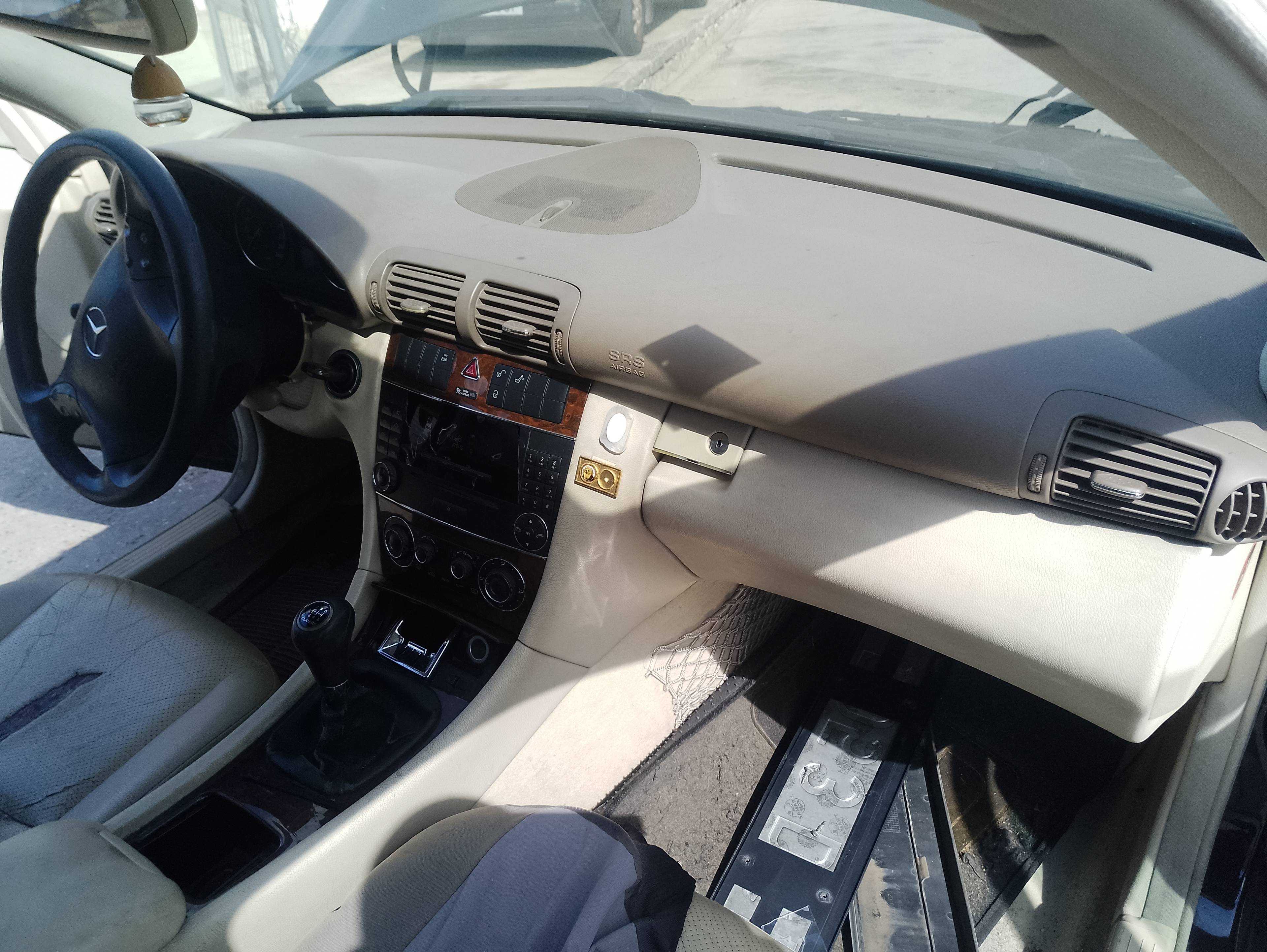 Recambio de salpicadero para mercedes-benz clase c (w203) berlina 200 cdi (203.004) referencia OEM IAM   