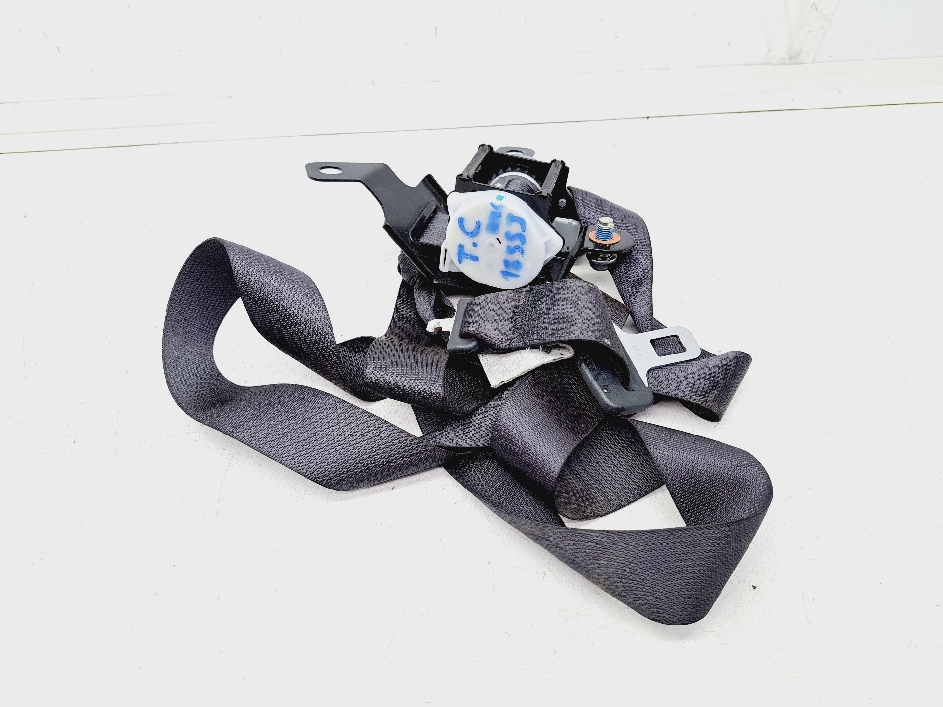 Recambio de cinturon seguridad trasero central para kia carens ( ) basic referencia OEM IAM 89850A4000  