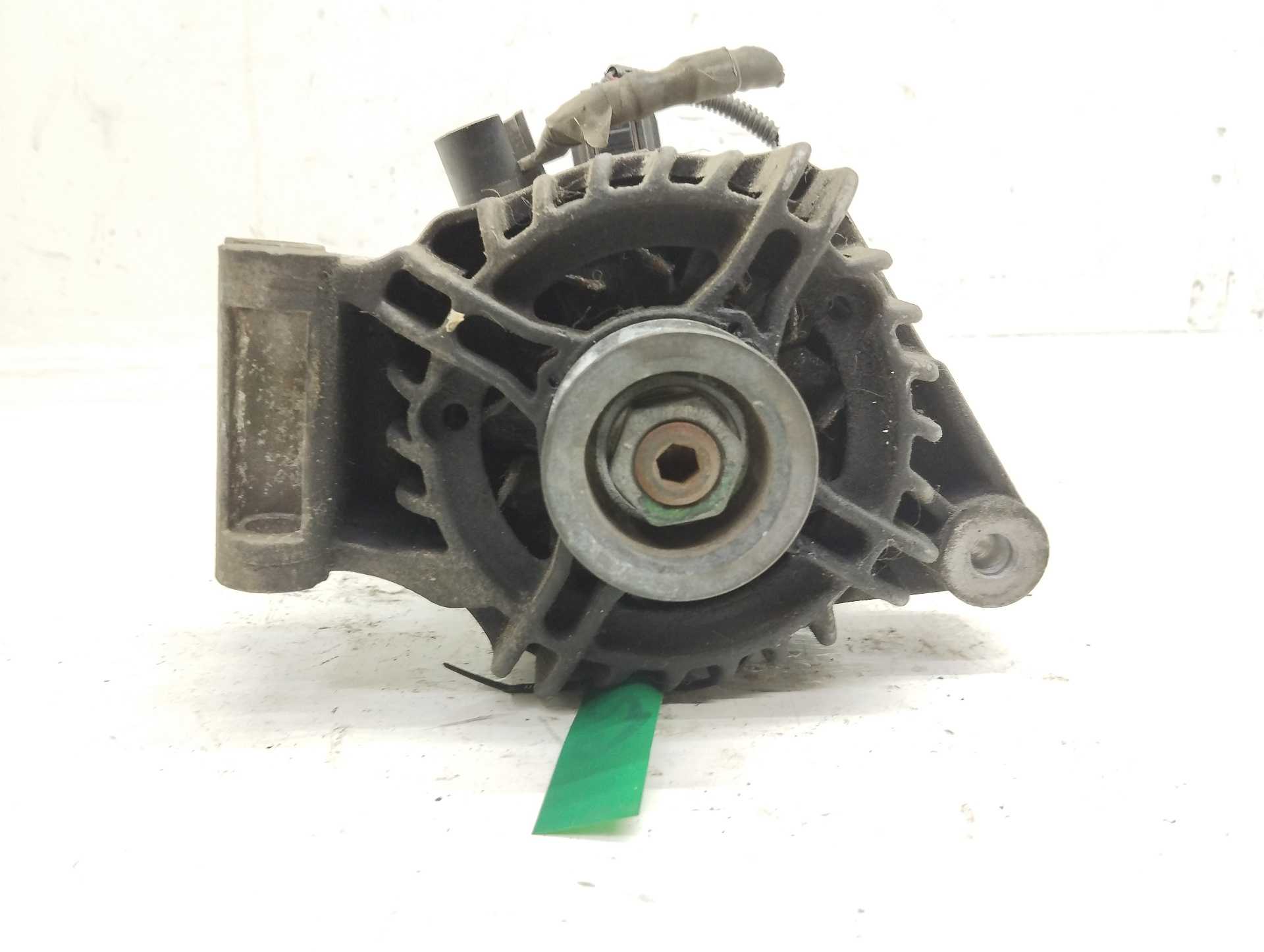 Recambio de alternador para ford focus berlina (cap) ambiente (d) referencia OEM IAM  1530299 