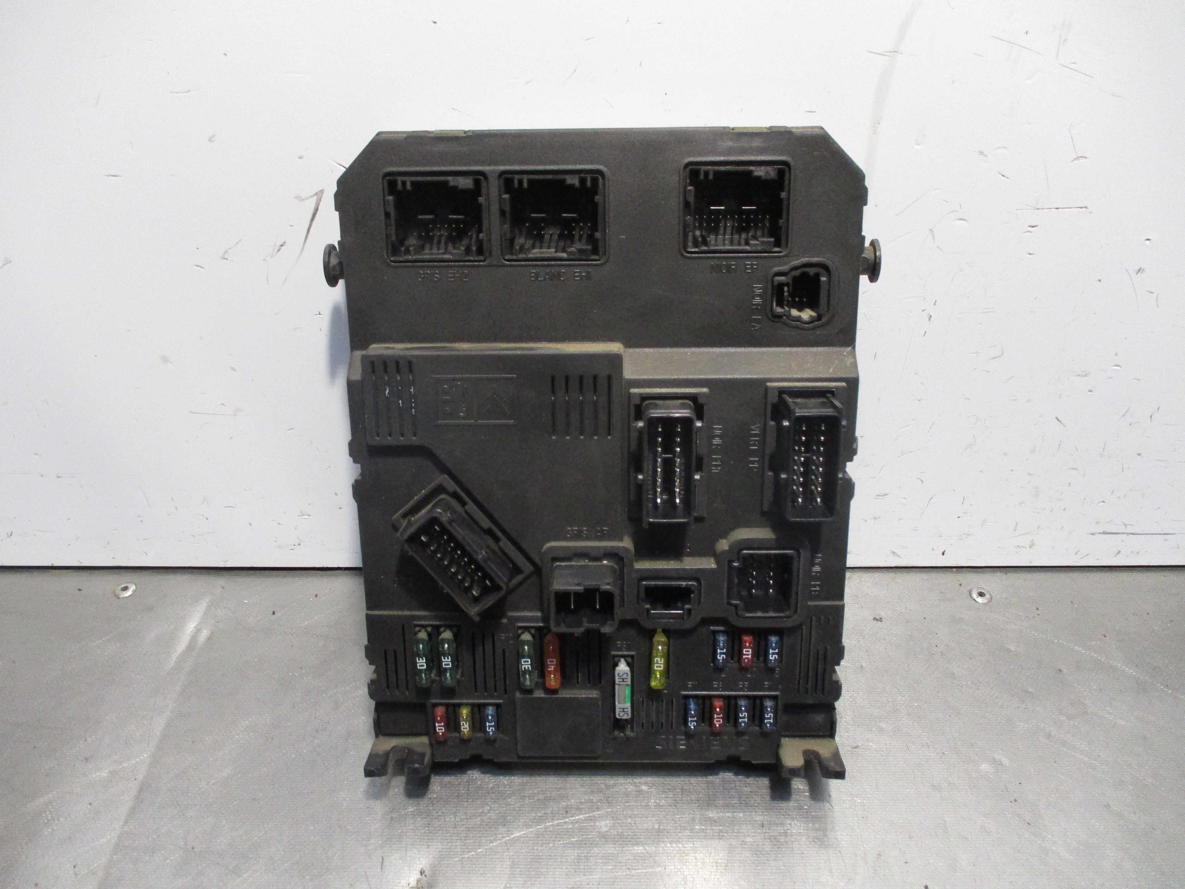 Recambio de centralita bsi para citroën xsara picasso 2.0 hdi referencia OEM IAM 9652474680 SIEMENS 
