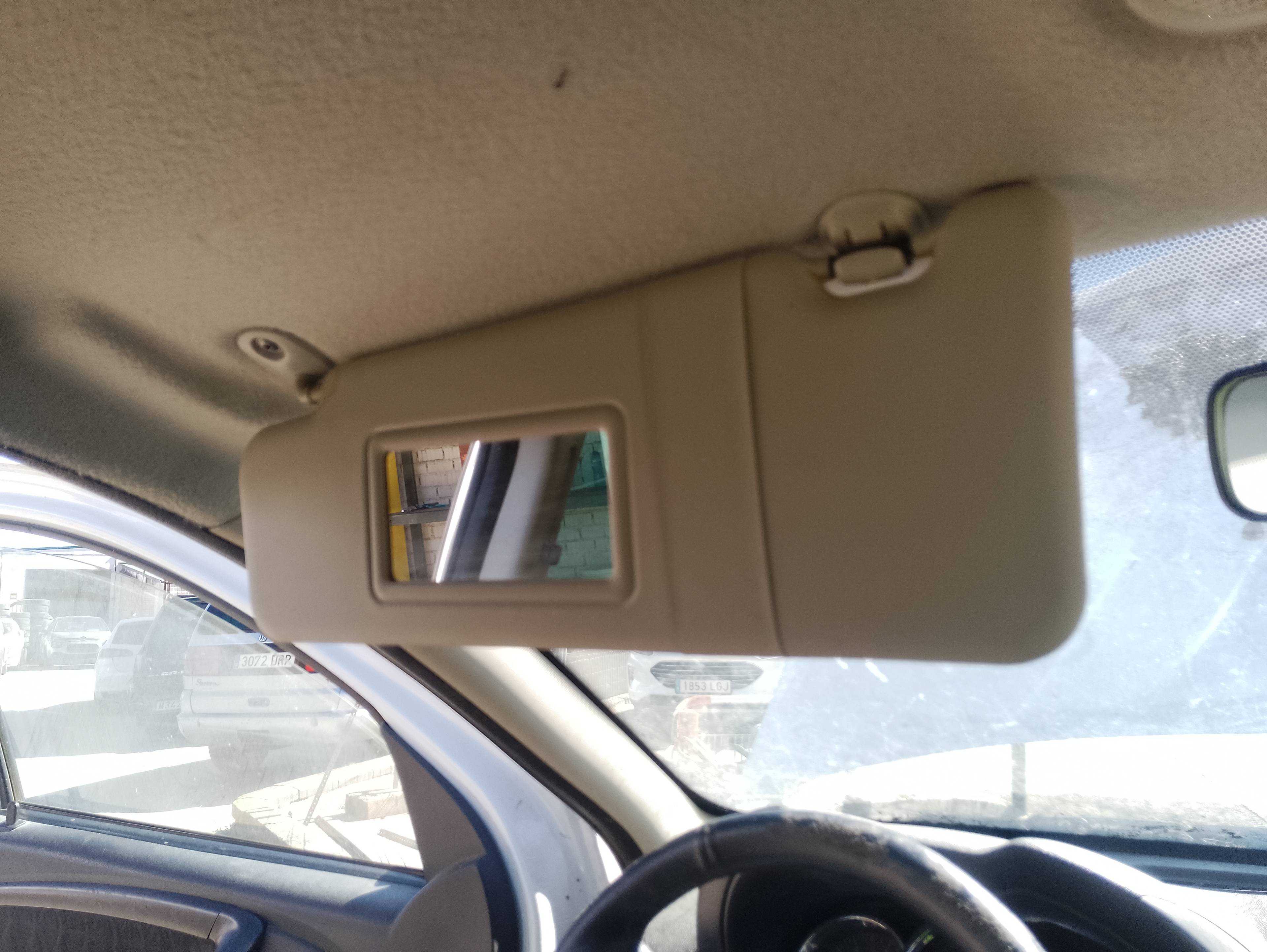 Recambio de parasol izquierdo para dacia duster ambiance 4x2 referencia OEM IAM   