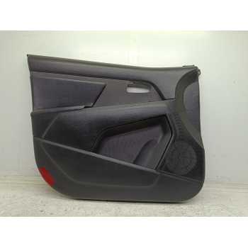 GUARNECIDO PUERTA DELANTERA IZQUIERDA 823013U063XI 