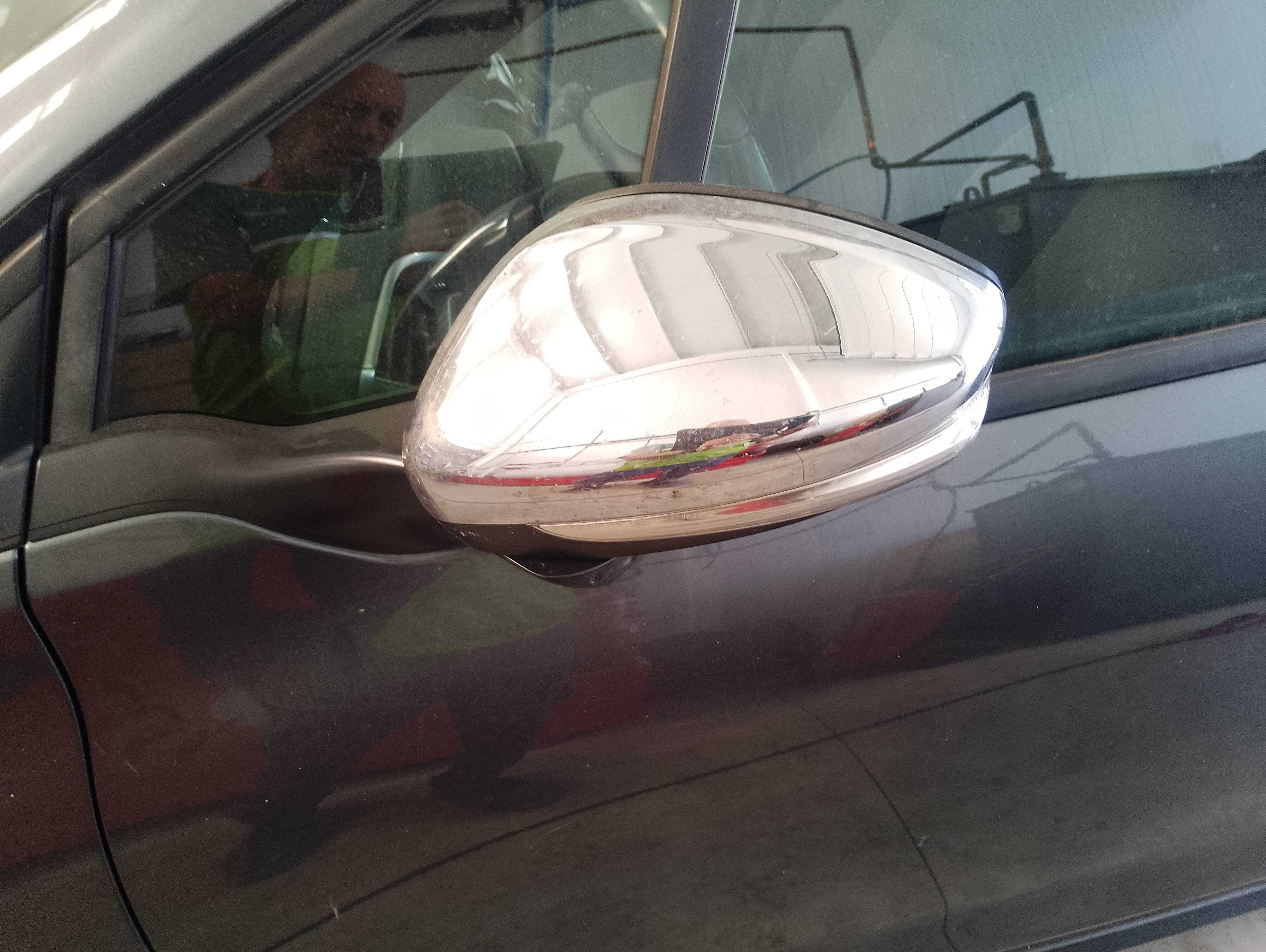 Recambio de retrovisor izquierdo para peugeot 208 style referencia OEM IAM 2326730077  