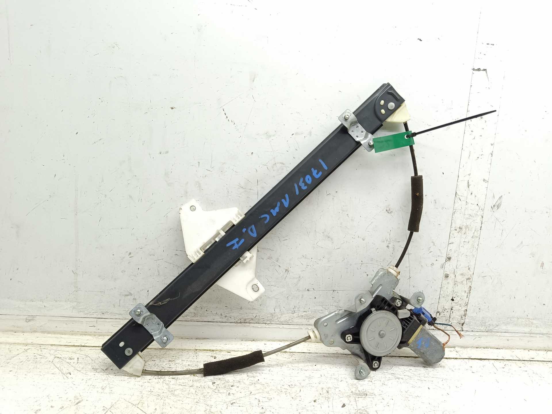 Recambio de elevalunas delantero izquierdo para chevrolet captiva 2.4 ls referencia OEM IAM 25937973  