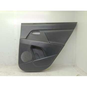GUARNECIDO PUERTA TRASERA DERECHA 833023U030XI 