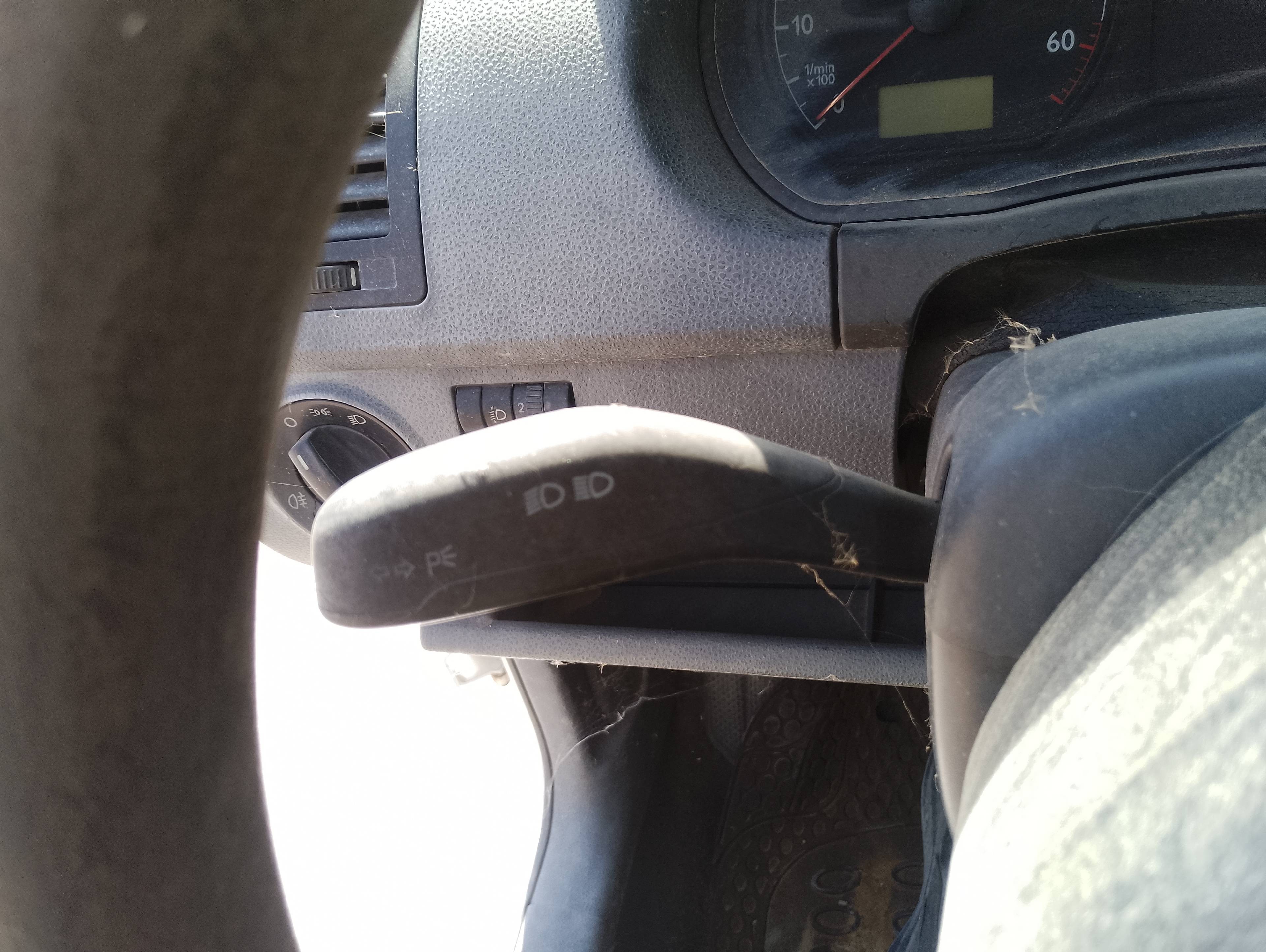 Recambio de mando intermitentes para volkswagen polo (9n1) conceptline referencia OEM IAM   